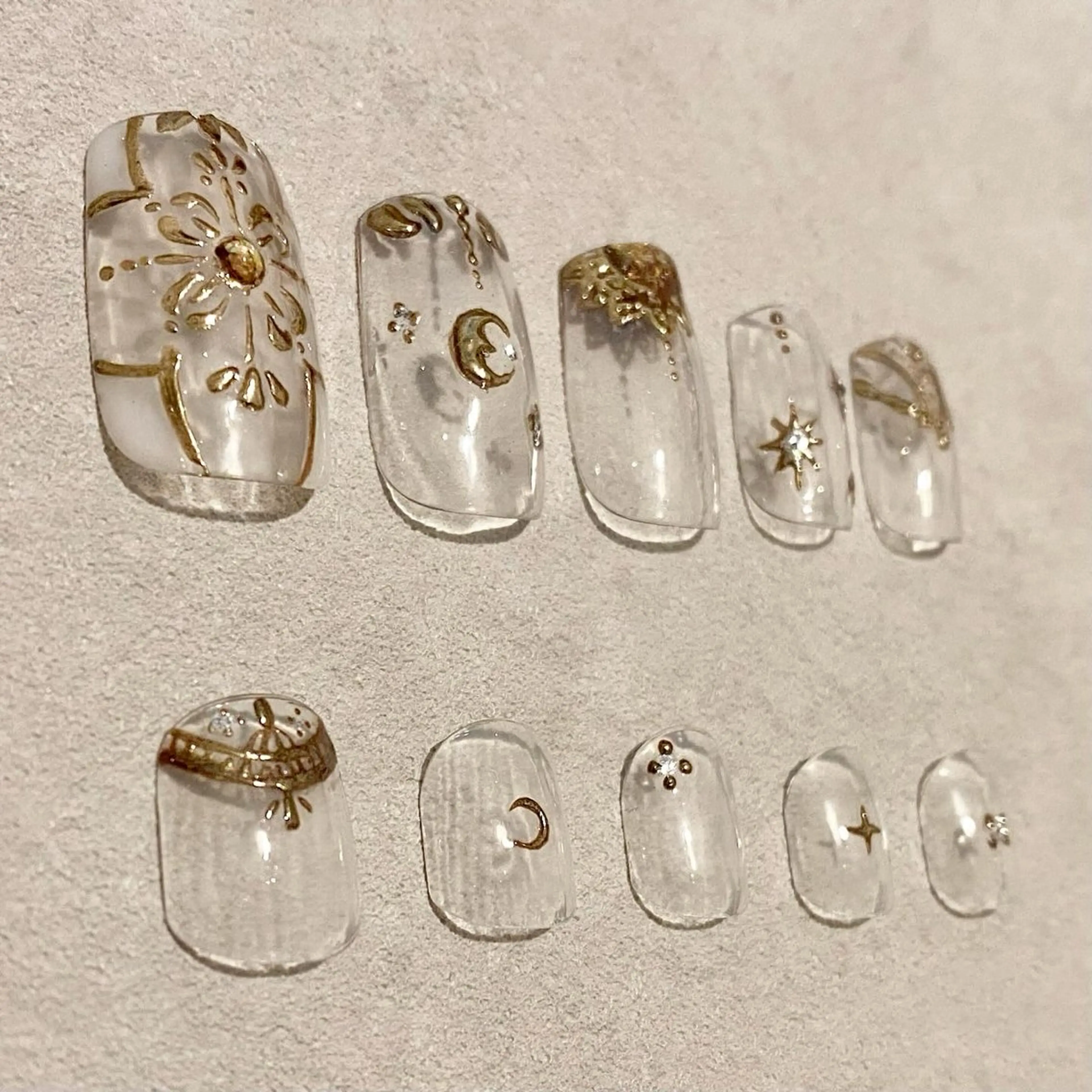 ネイル アートネイル ハンドネイル nail salon swaddle 🪽のネイルデザイン