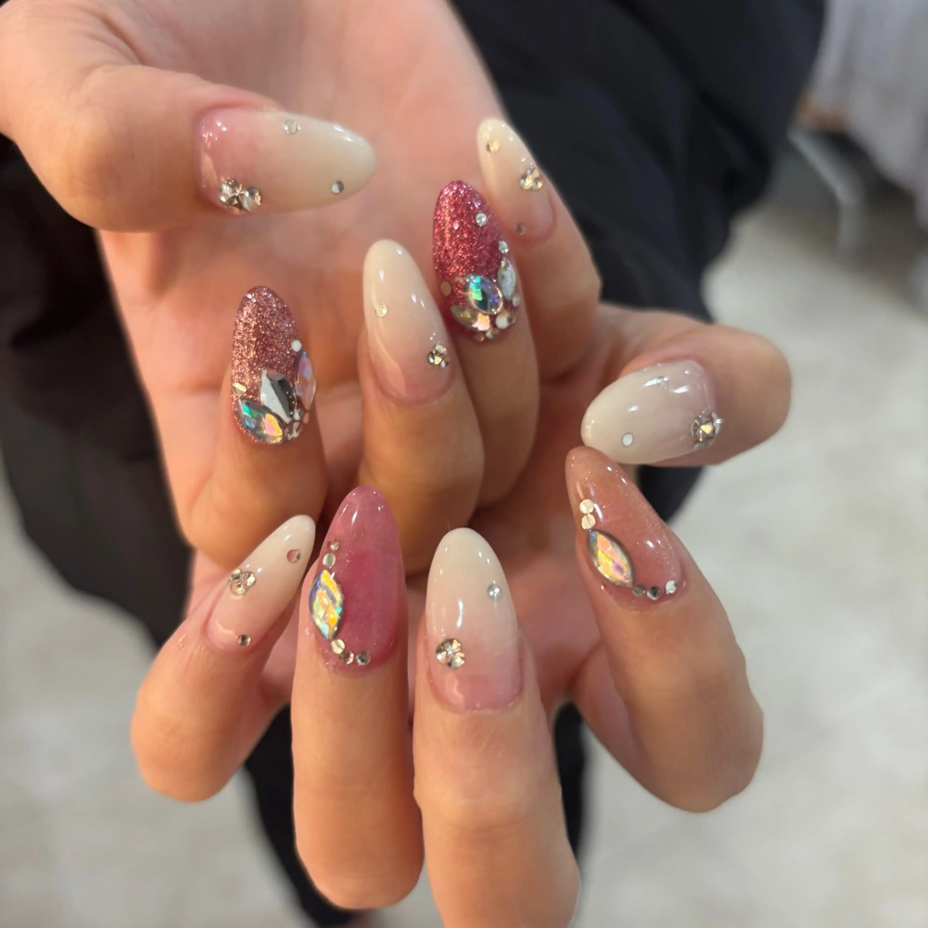 ネイル ハンドネイル フットネイル 栗田 ゆう子のネイルデザイン