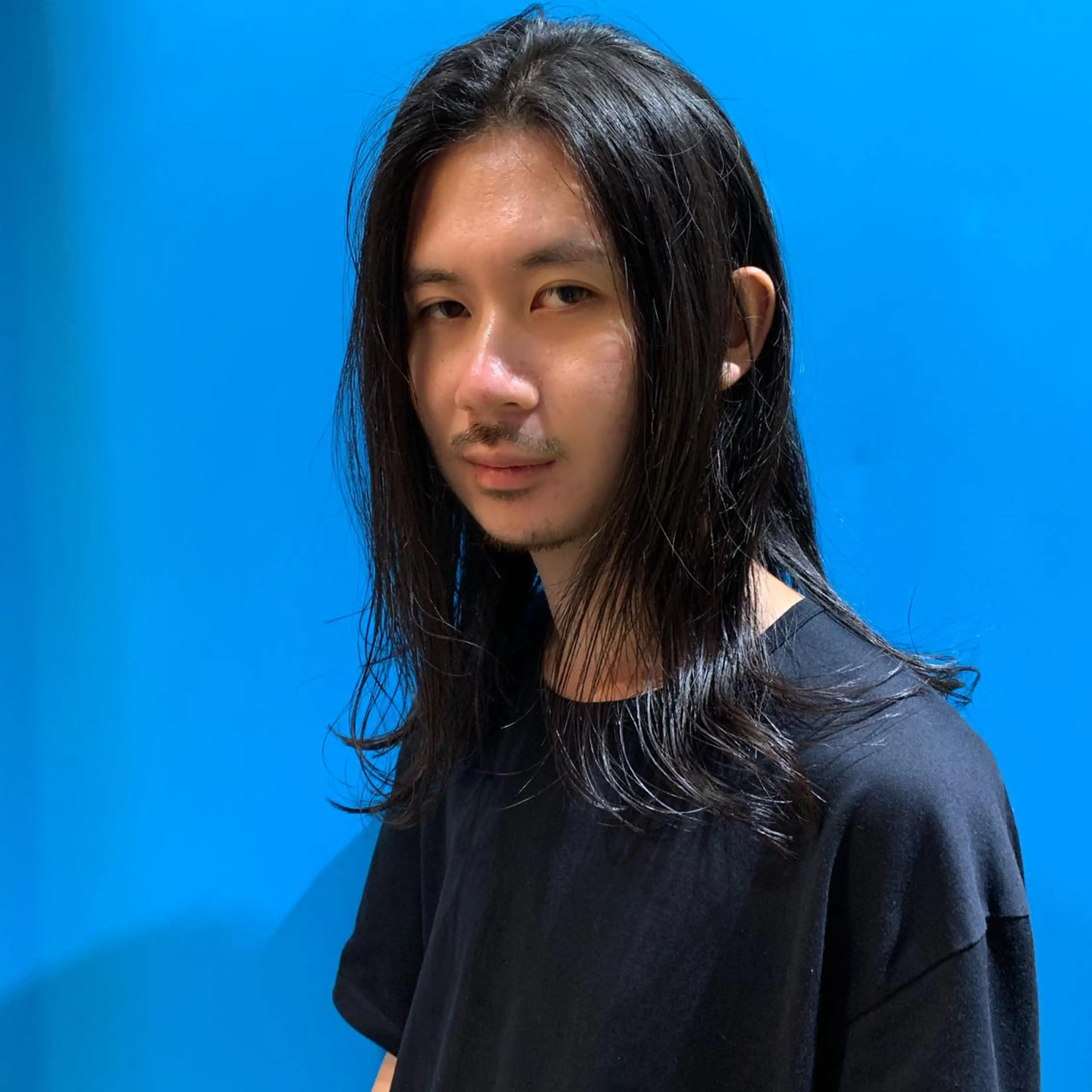 ロング メンズ ロング カット FLOWERS所属・ウルフ、レイヤー 、メンズカットSHOのヘアスタイル