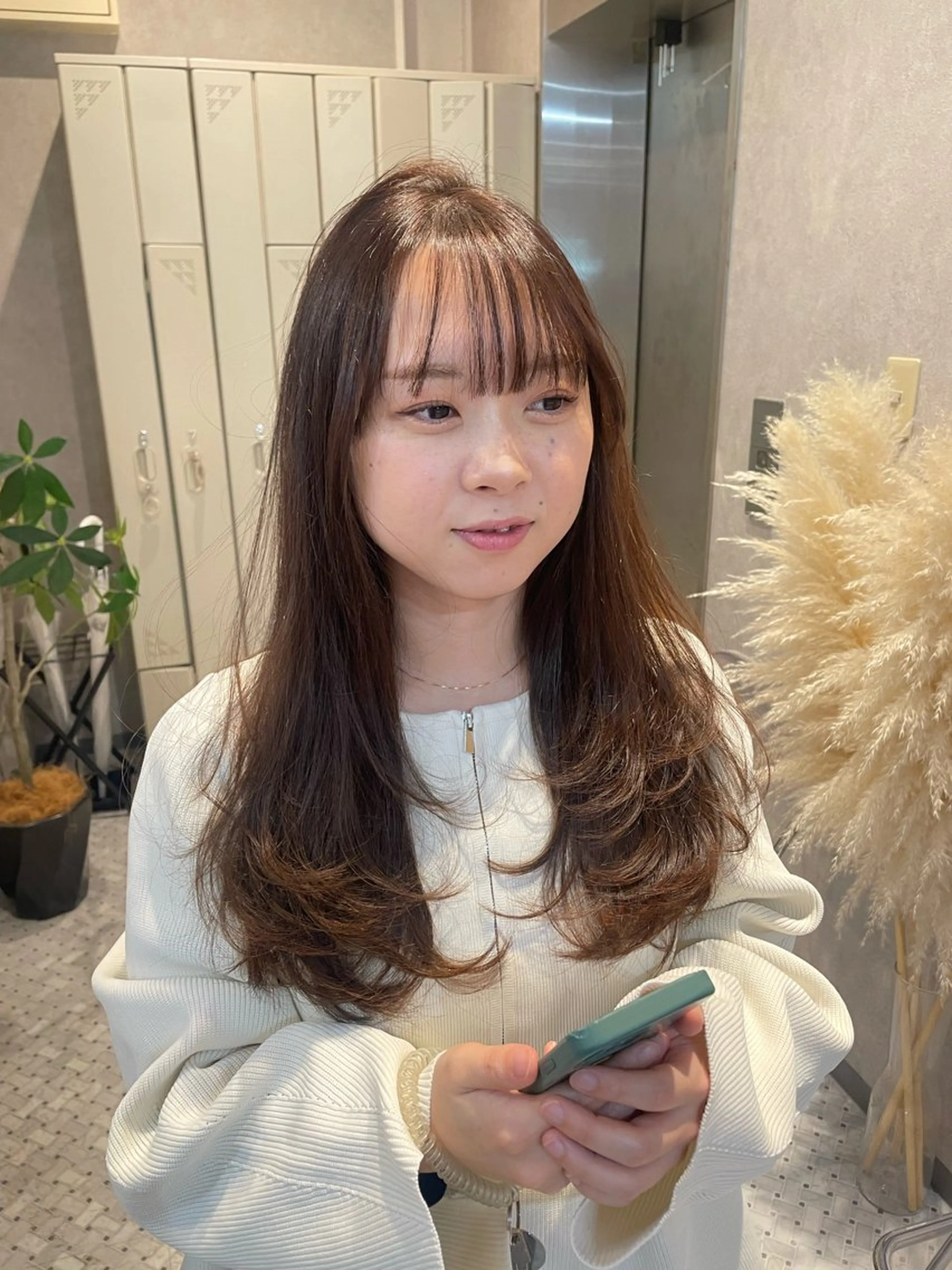 ロング 女性スタイリスト専門サロン Zina 天神西通り所属・艶髪韓国ヘア MANAMI🎀のヘアスタイル