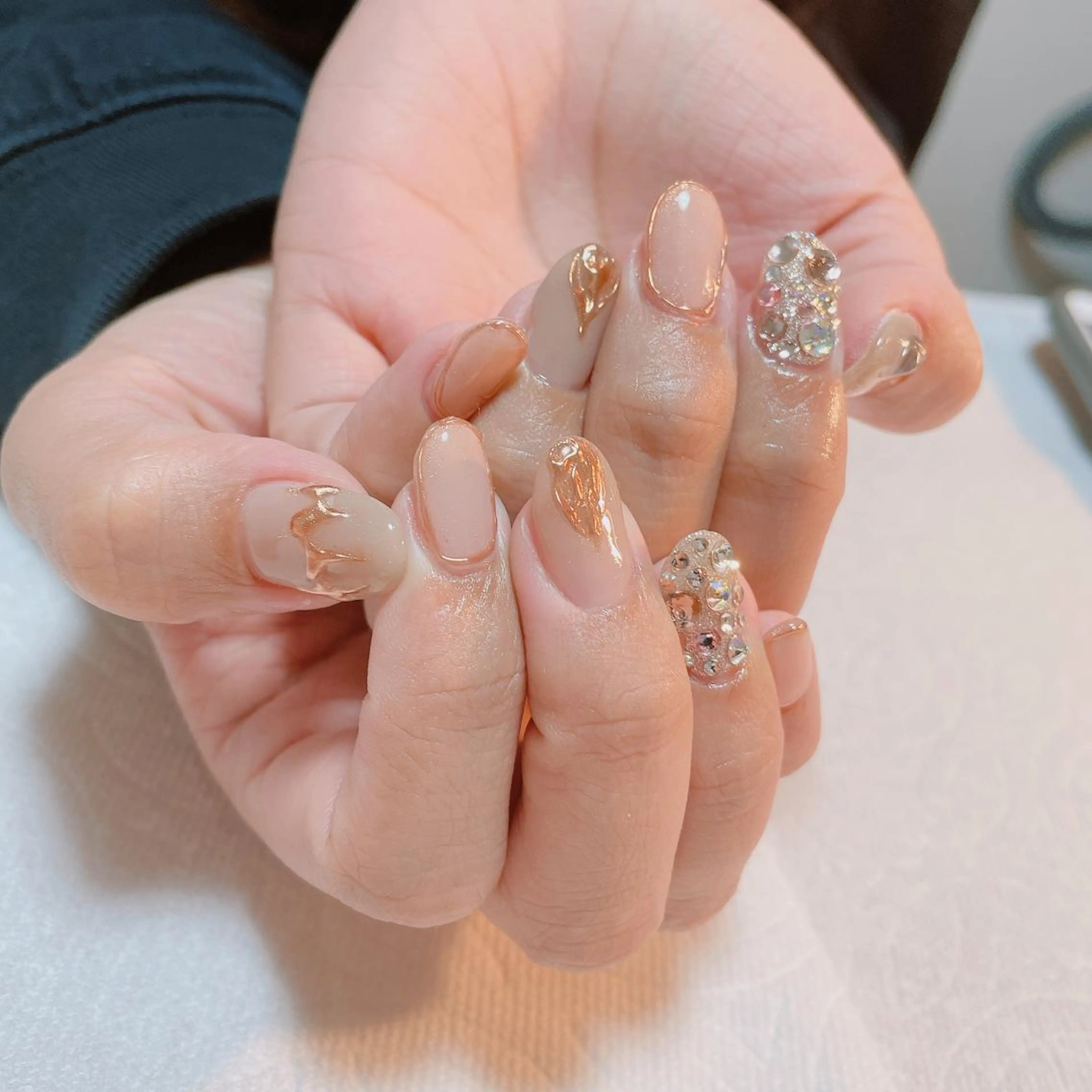 ネイル ストーンネイル ハンドネイル nakamoto yuukaのネイルデザイン