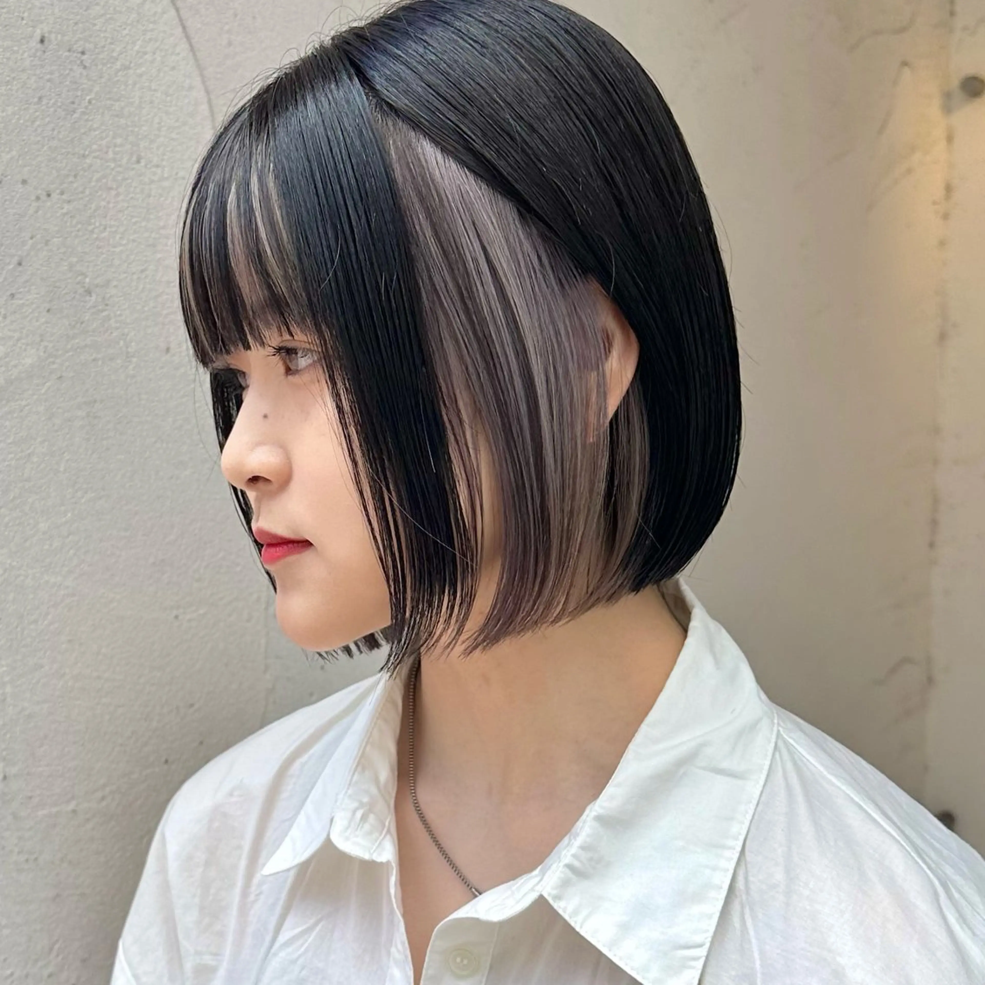 ミディアム カラー ブリーチ ケアブリーチ ダブルカラー インナーカラー ボブ カット ヘアカラー トリートメント インナーカラー/レイ ヤーカット♡/マキシのヘアスタイル
