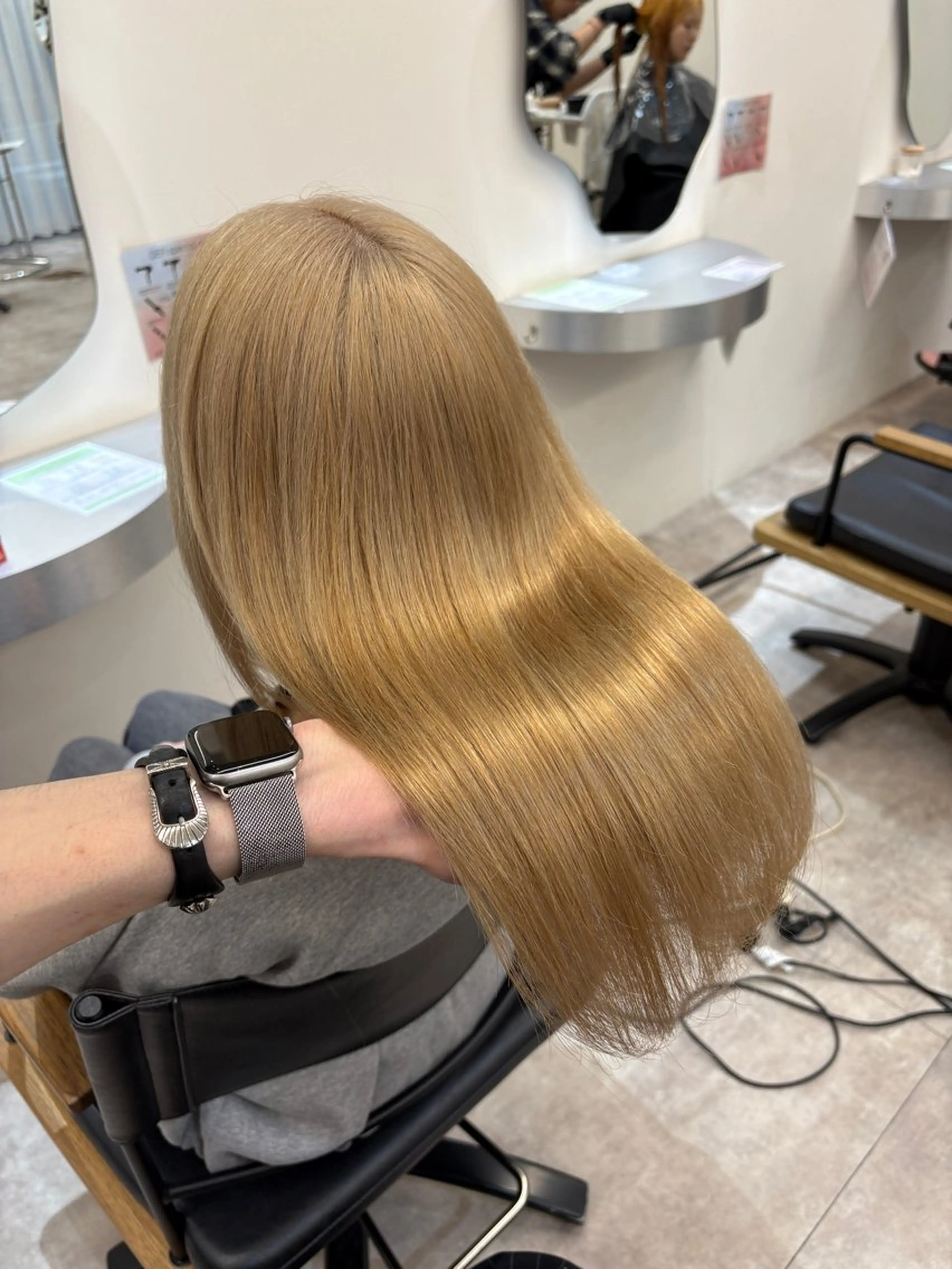 ミディアム ブリーチ縮毛矯正 齊藤翔太のヘアスタイル