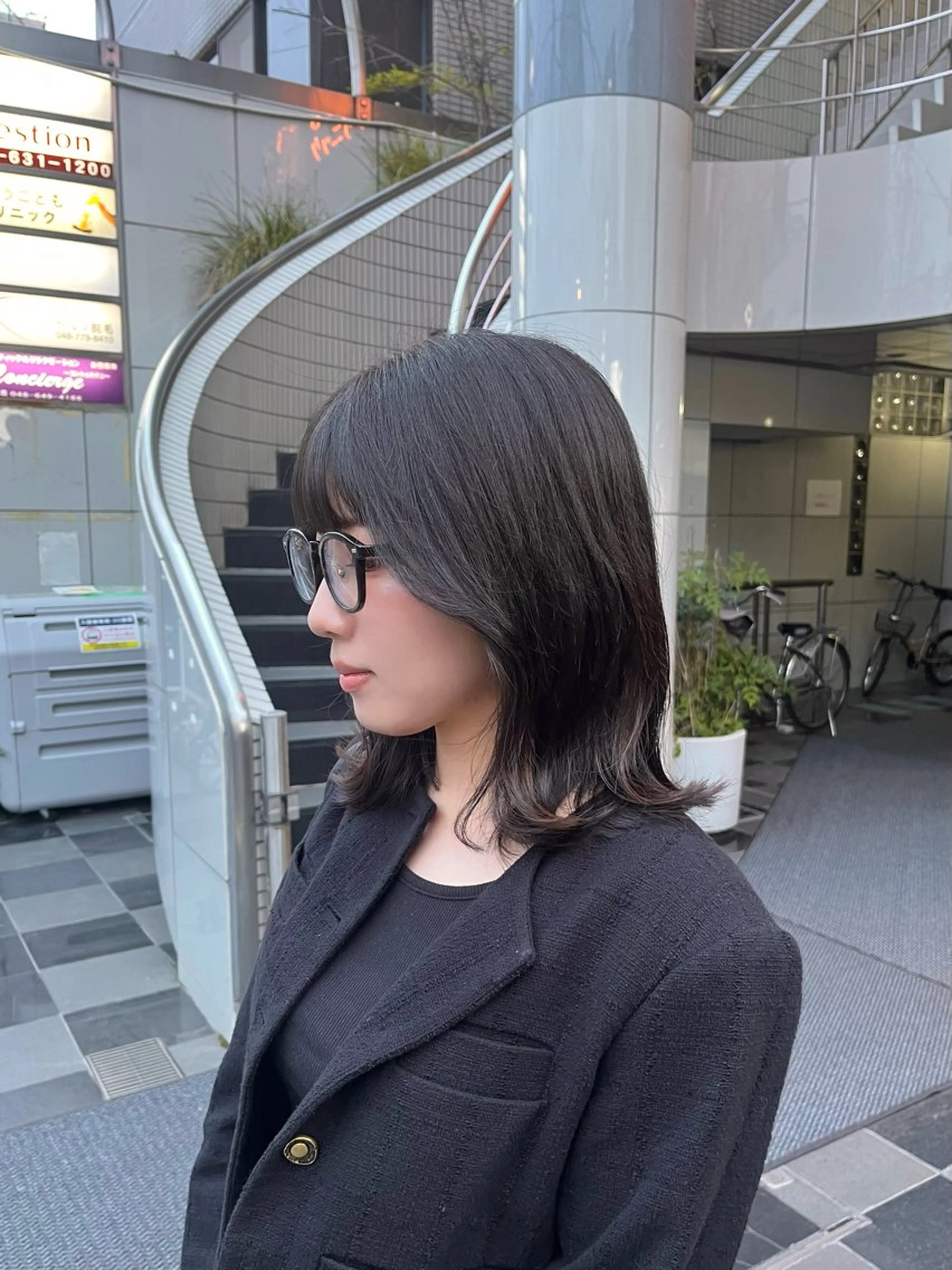 ミディアム カラー くびれヘア カット ヘアカラー トリートメント 森 ハリス誠一のヘアスタイル