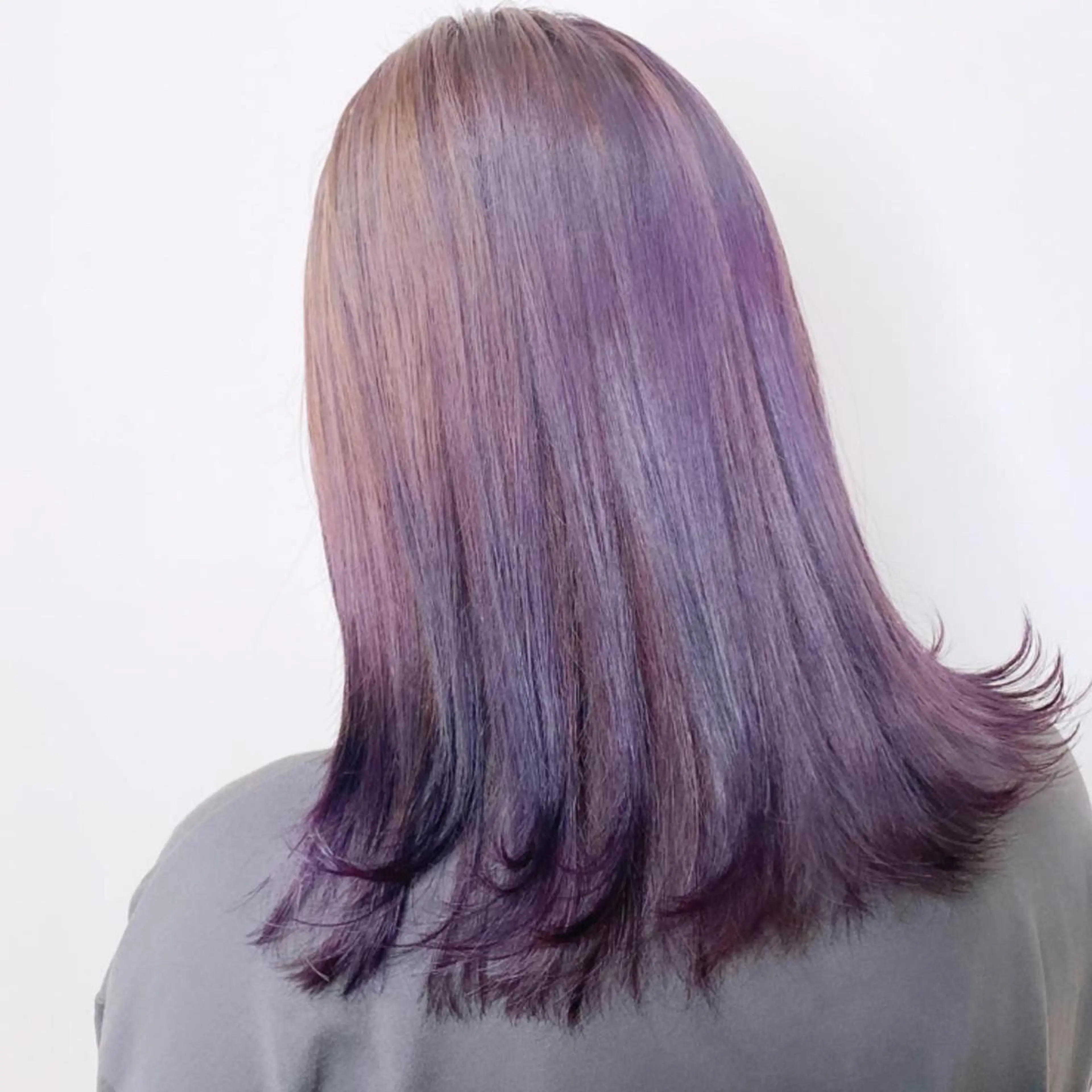 ミディアム カラー ヘアアレンジ ラベンダーカラー ヘアカラー トリートメント まつげと美容室/ 個室/瀬戸 一菜のヘアスタイル