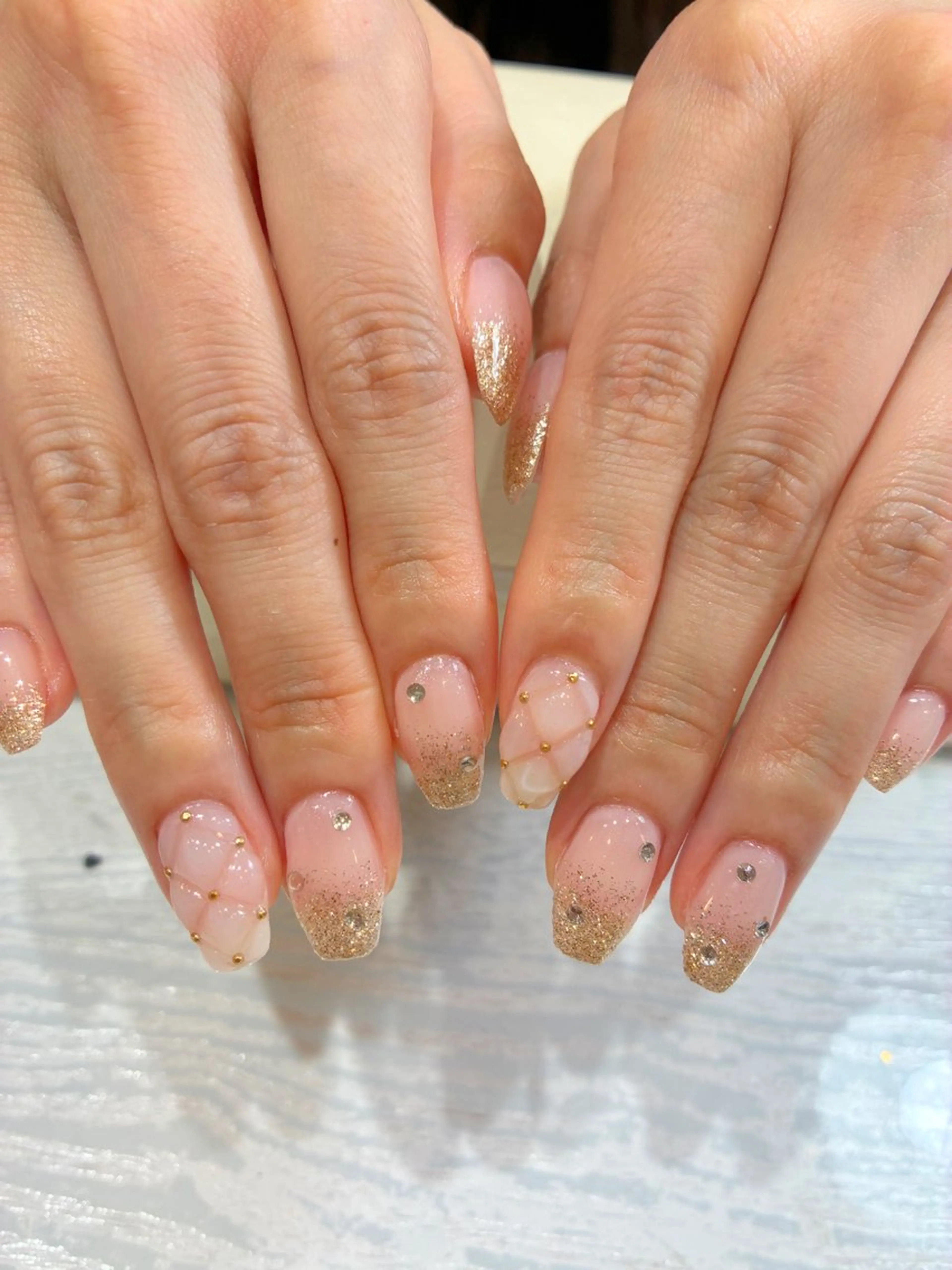 ネイル 持ち込み Nest 岩崎のネイルデザイン