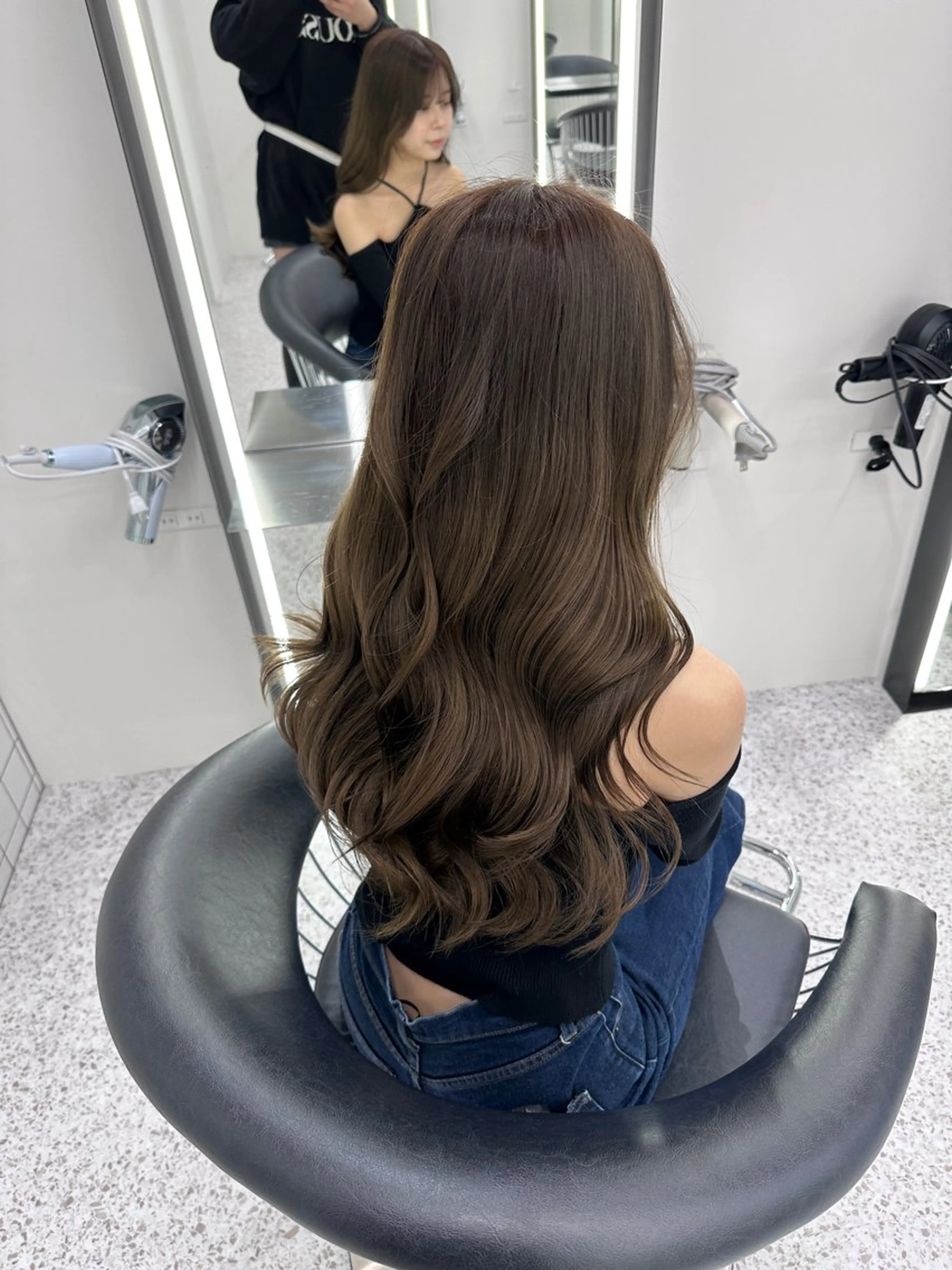 ロング 無料カット/原宿/ オリーブカラーこはるのヘアスタイル