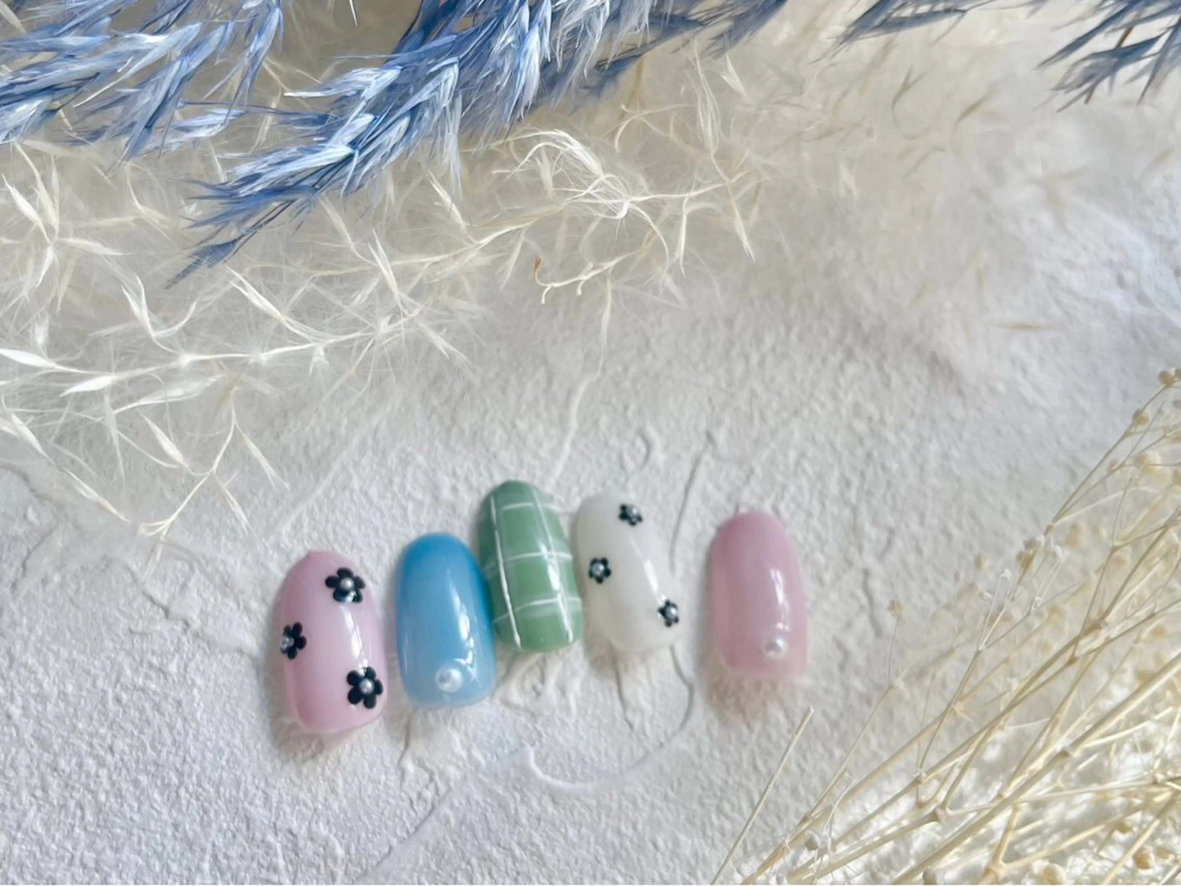 ネイル オーロラネイル 入学式 フットネイル フレンチネイル ジェルネイル Mogu nail 二子玉川のネイルデザイン