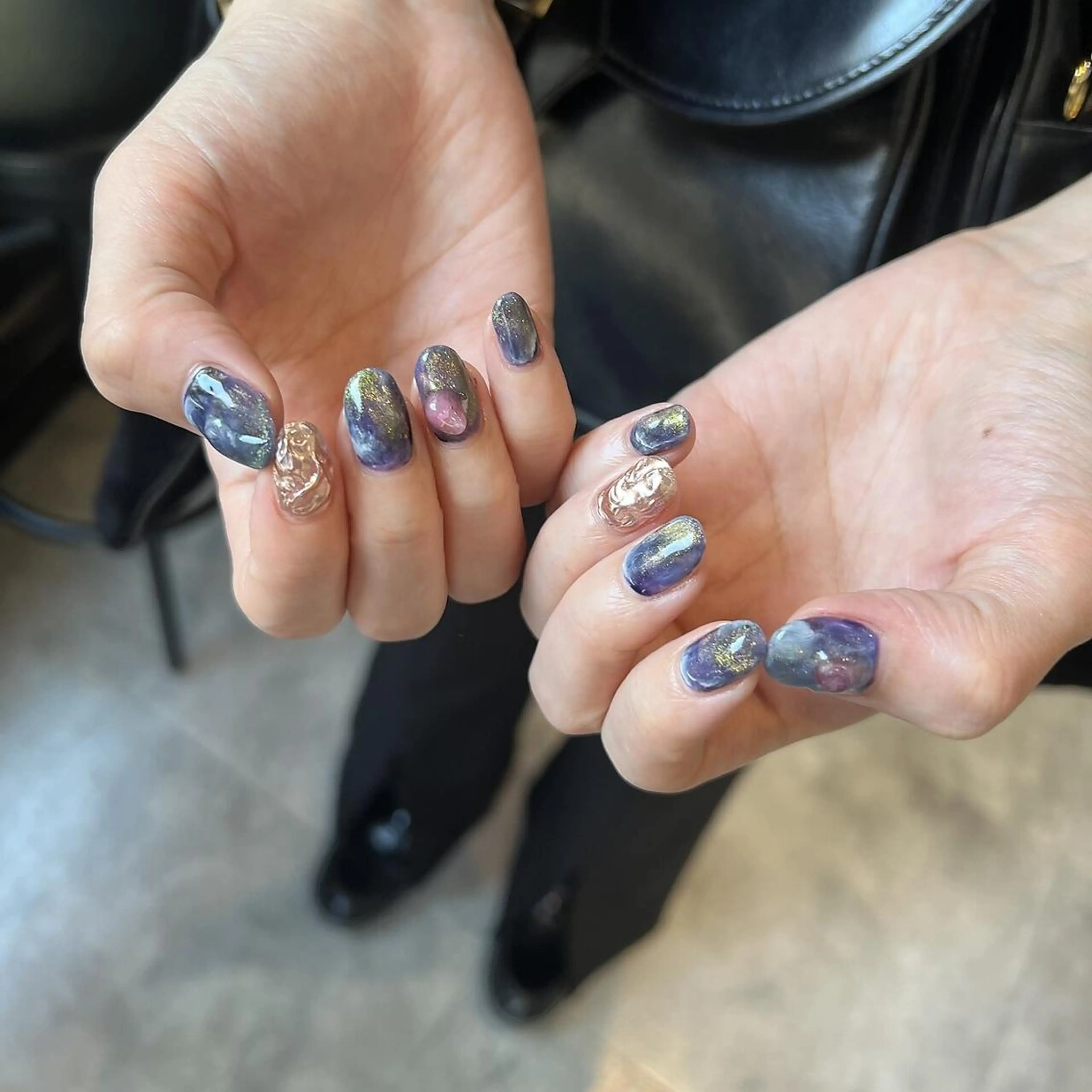 ネイル フレンチネイル ジェルネイル グラデーション マグネットネイル ミラーネイル ハンドネイル 【パラジェル認定】 newiネイル京橋のネイルデザイン