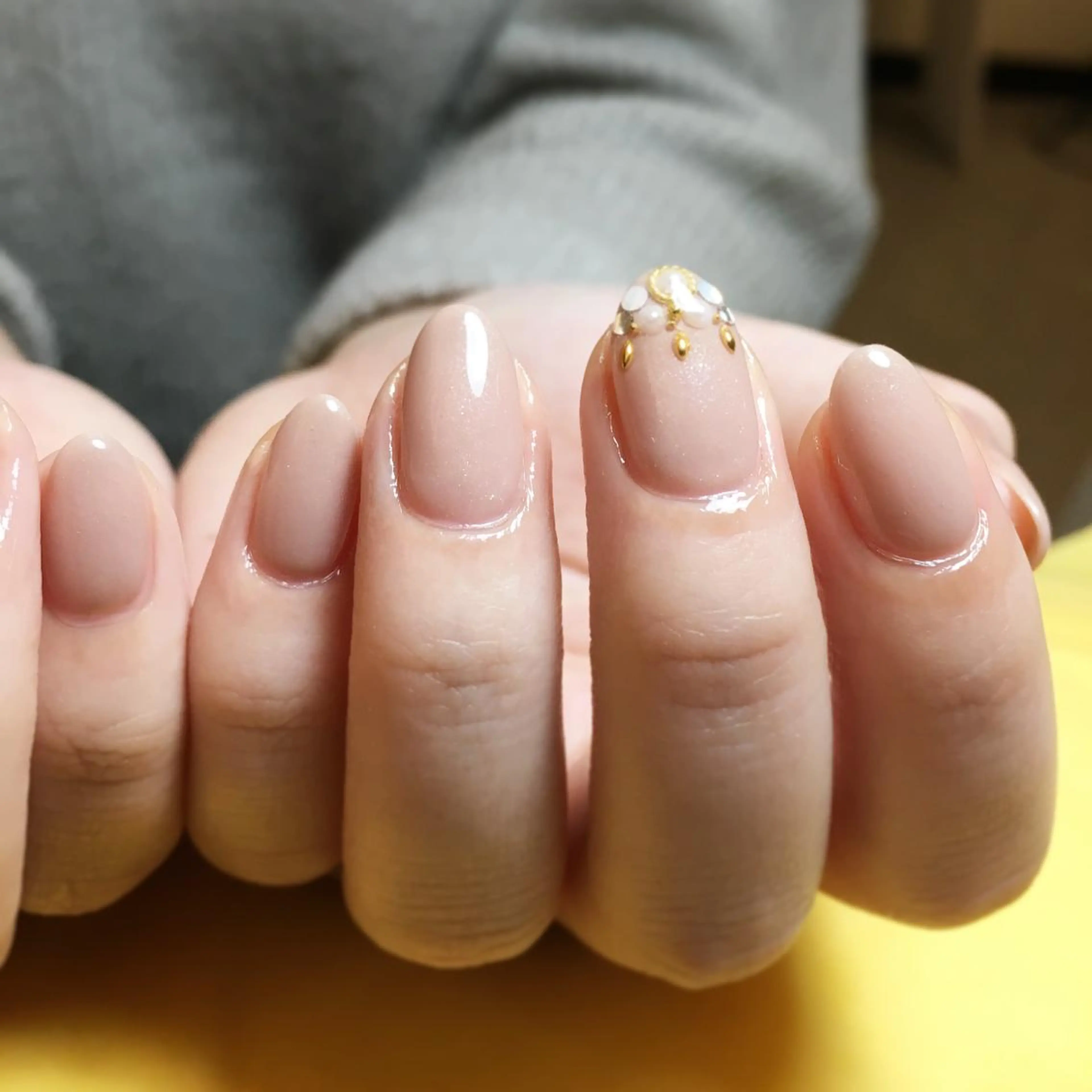 ネイル ワンカラーネイル Nail salon viewt55☺︎のネイルデザイン
