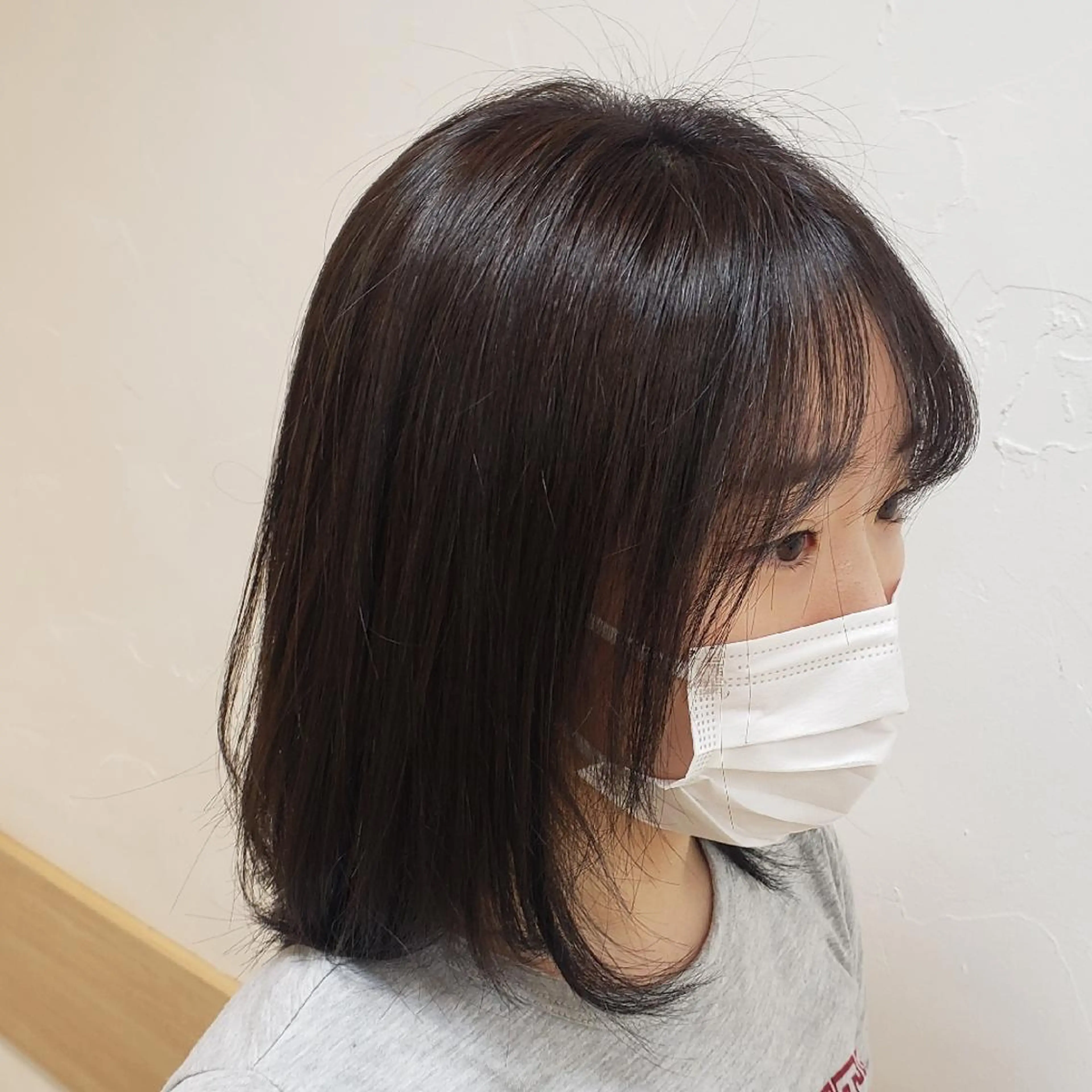 カラー ミディアム ダークグレー 艶髪カラー/ 怜音のヘアスタイル