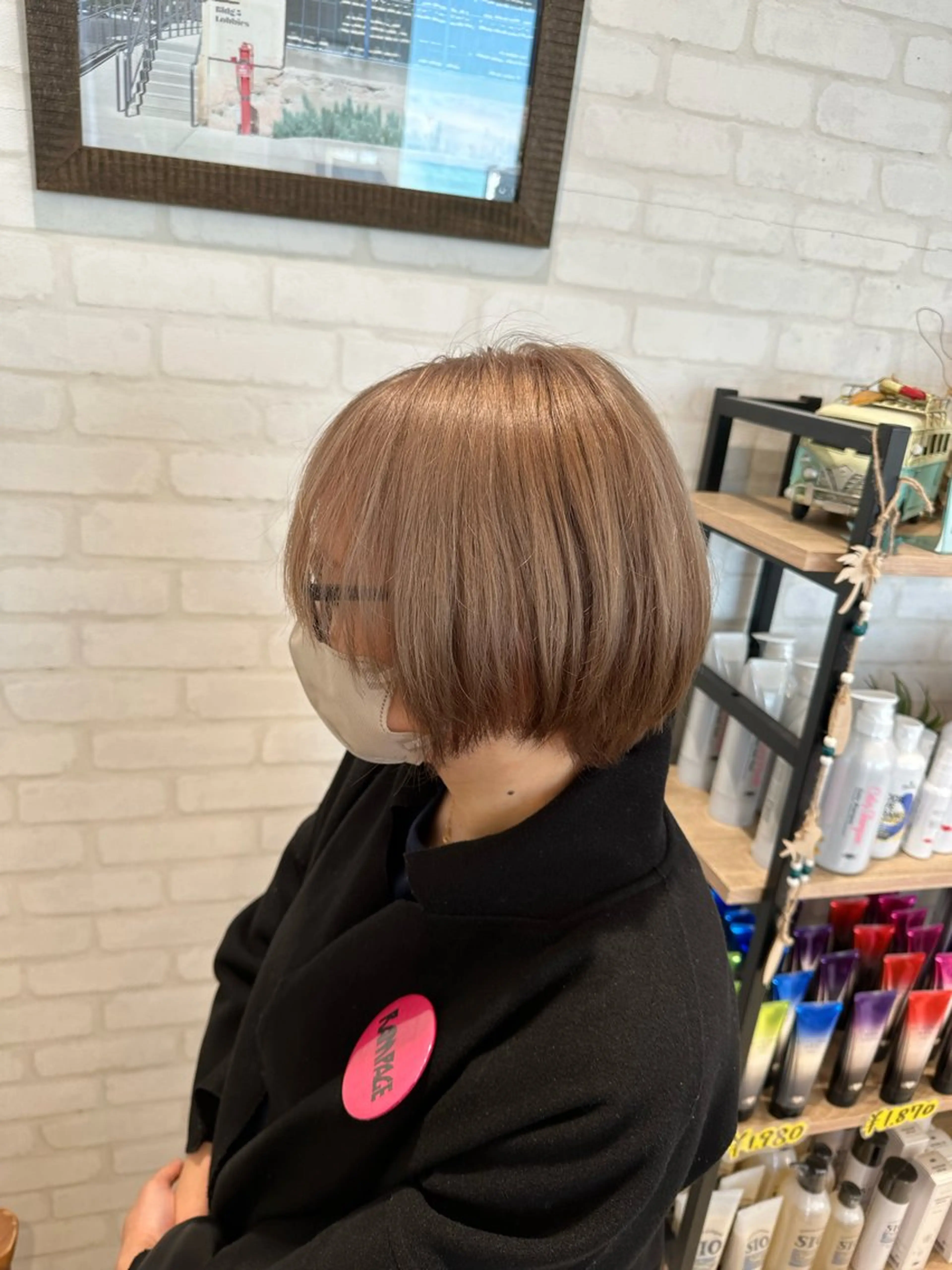 カラー 西方 歩乃佳のヘアスタイル