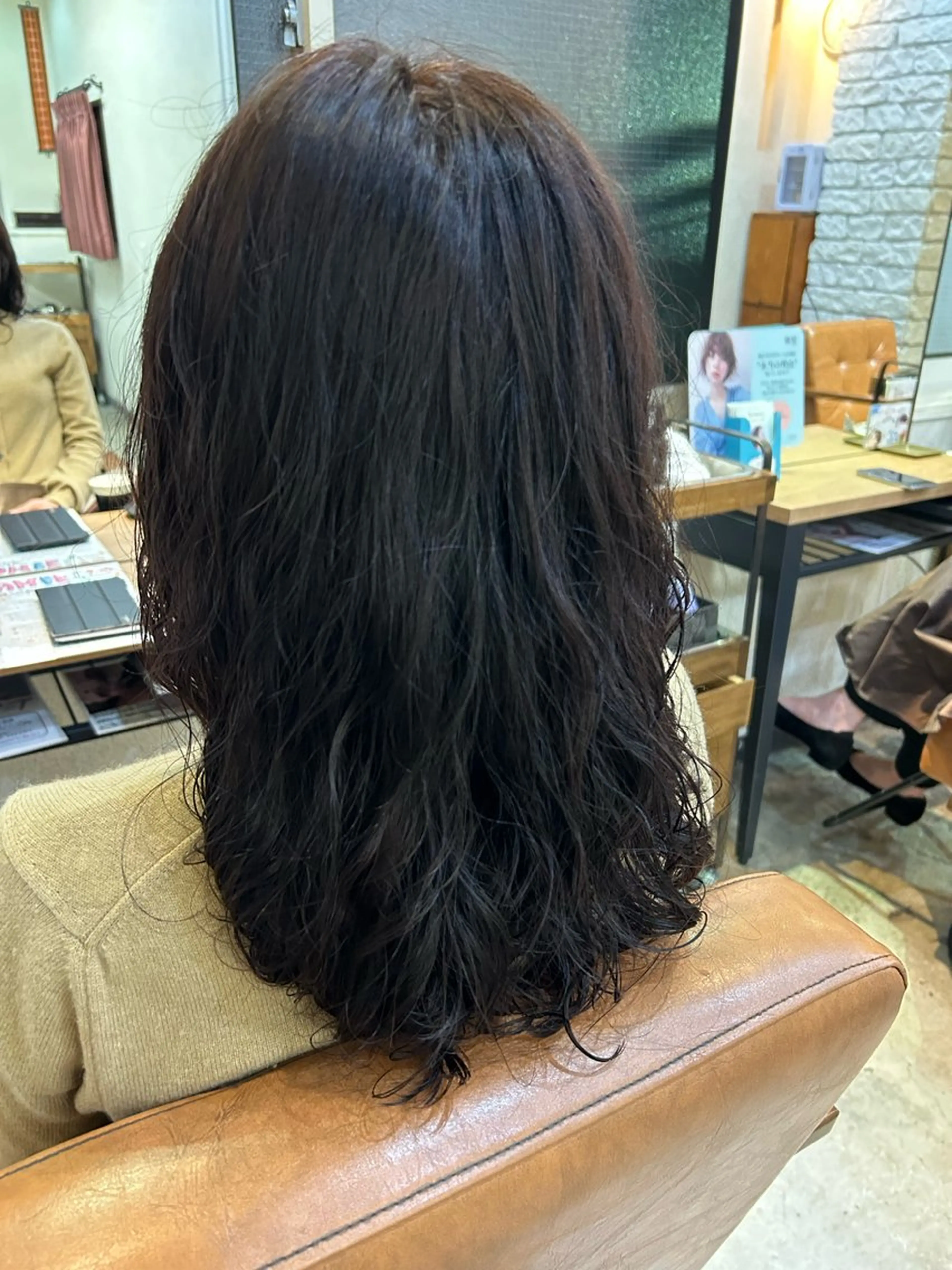 ミディアム カラー パーマ ヘアカラー コヤナギ ラムのヘアスタイル