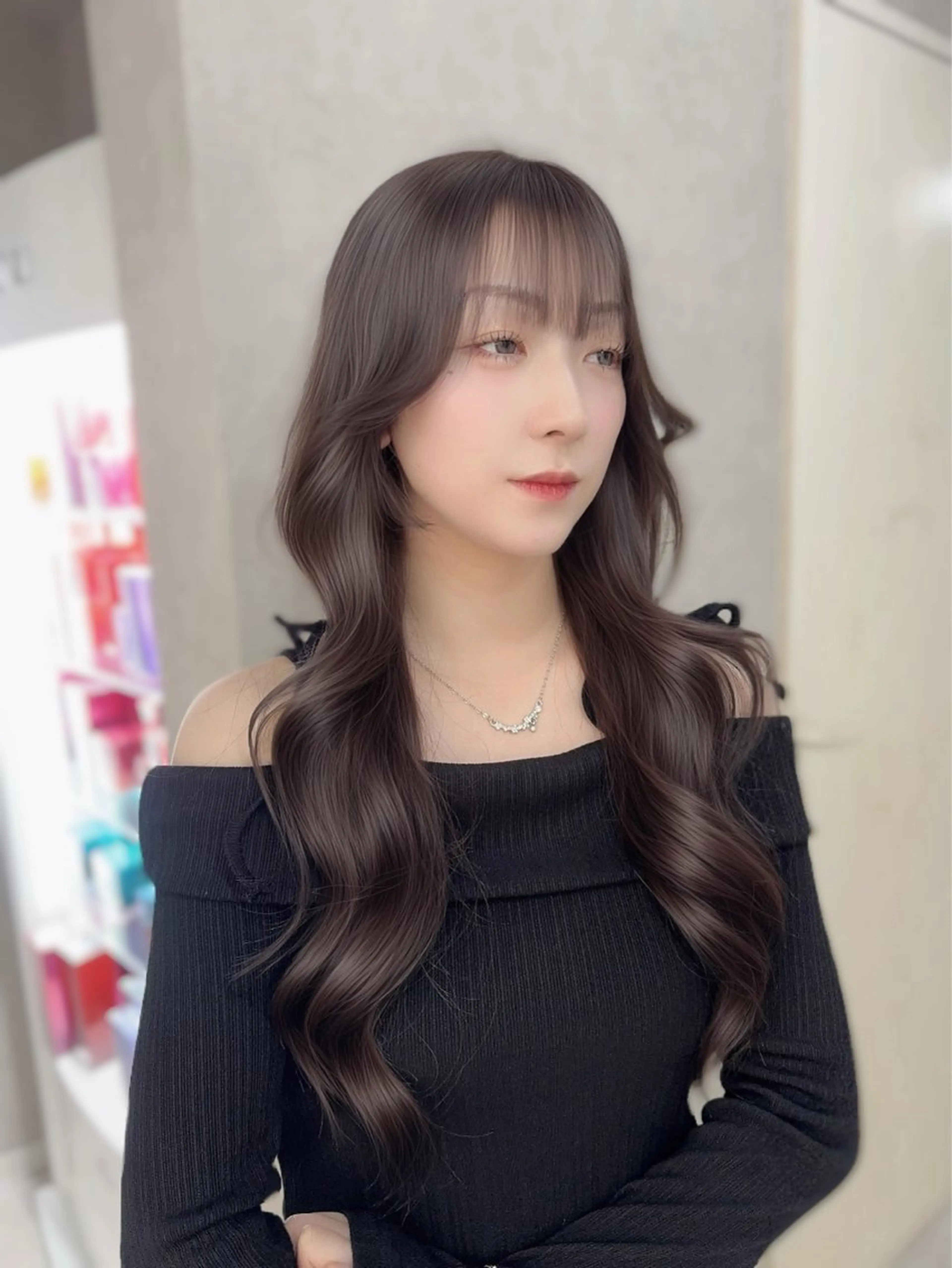 ロング カラー アッシュ アッシュブラウン ベージュカラー 黒髪 ブリーチ カット ヘアカラー トリートメント 赤み無し柔らかカラー 【梅田】madokaのヘアスタイル