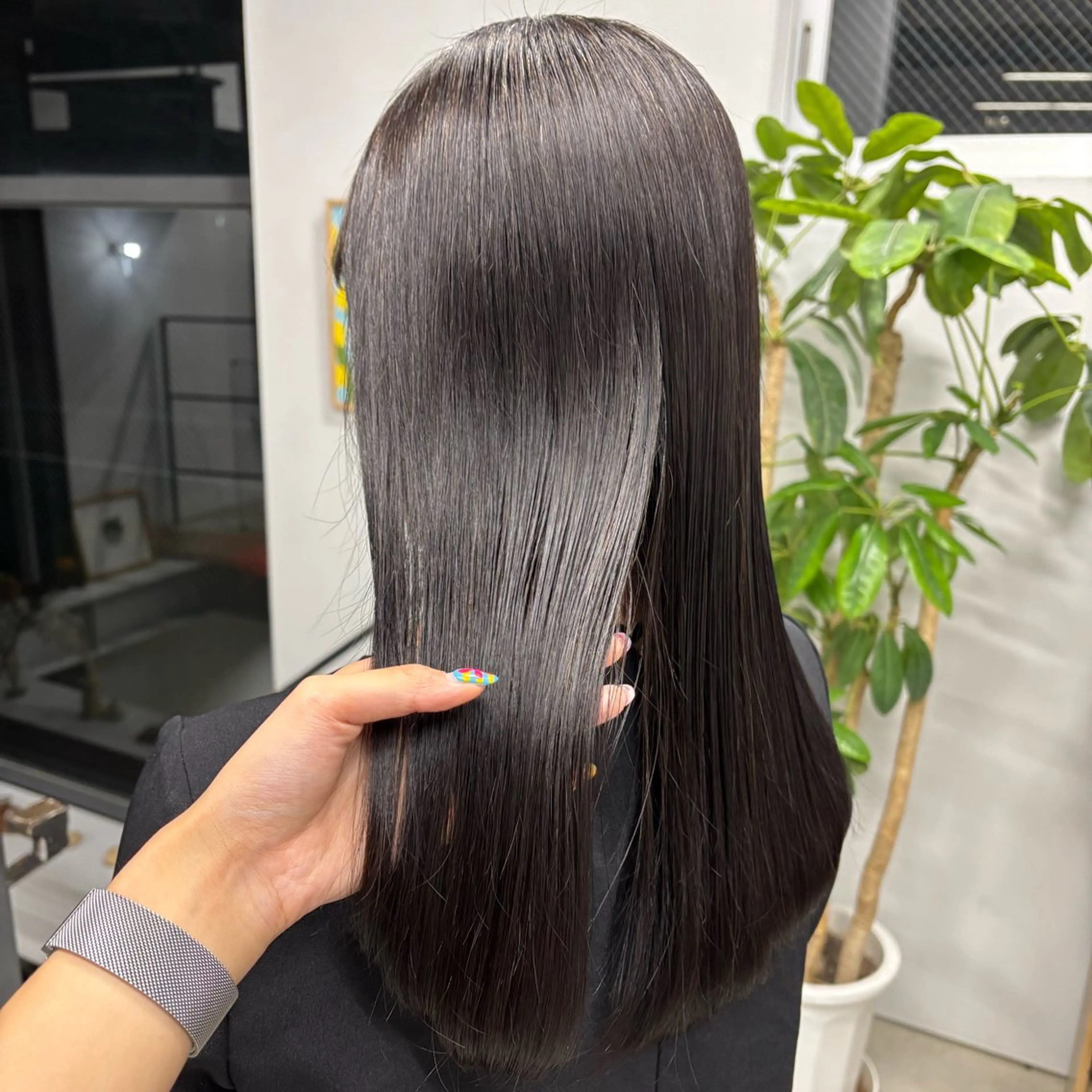 【前髪・顔周り】縮毛矯正、ストレートパーマの写真
