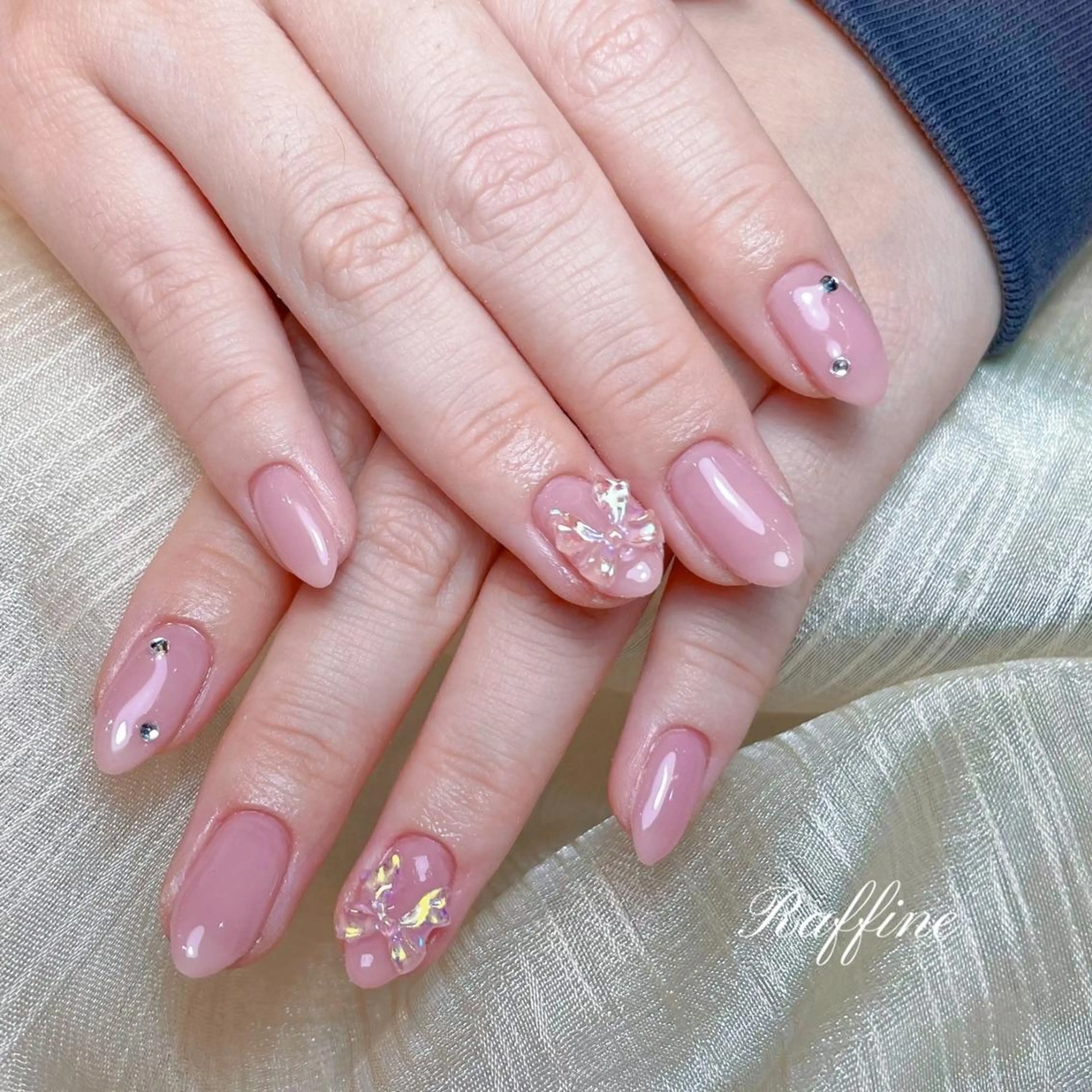 ネイル RAFFINE haru🦋🩵のネイルデザイン