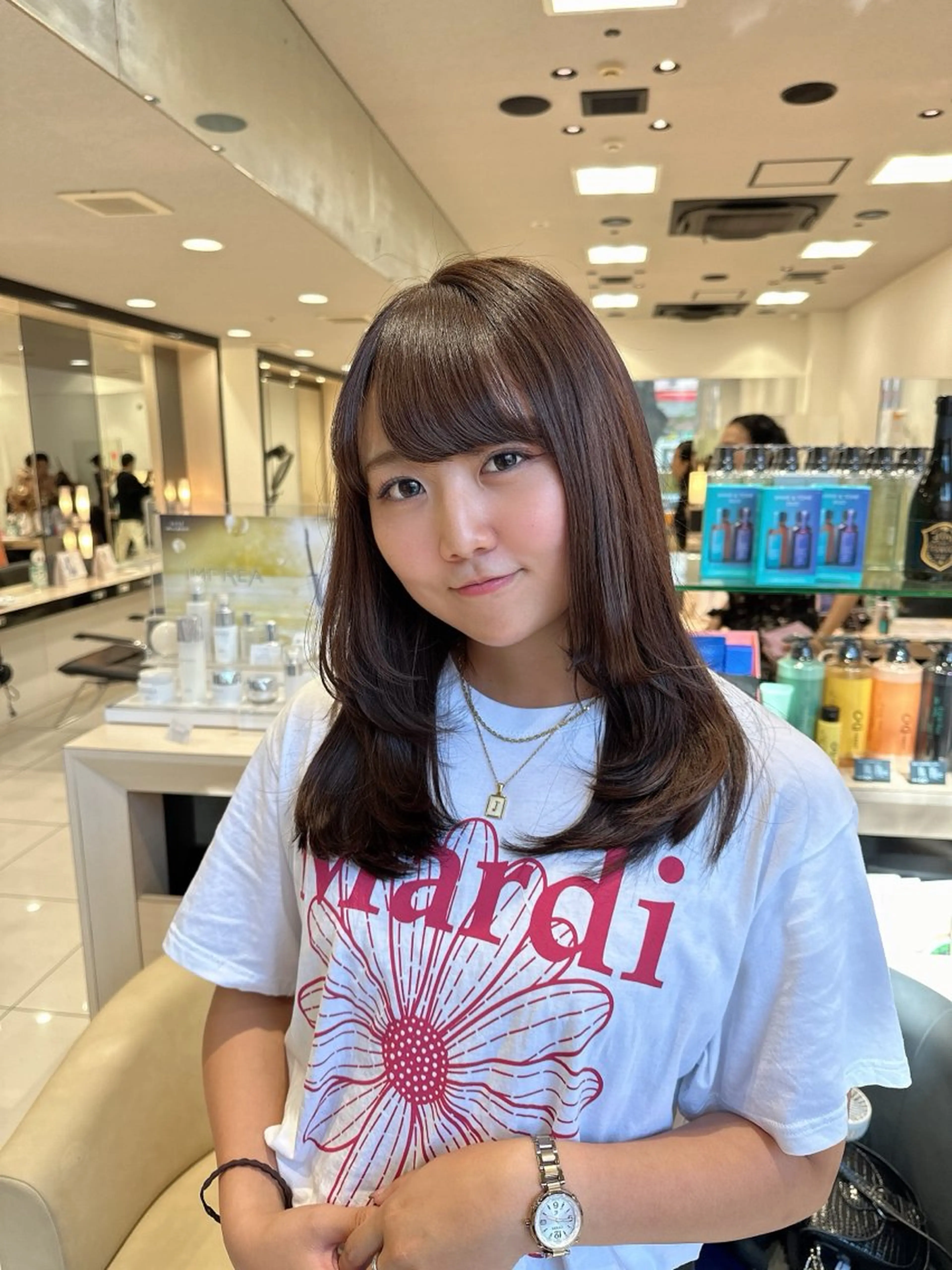 セミロング カラー アッシュ ベージュカラー レイヤーカット カット ヘアカラー クロスパーマ/うる艶 カラー/Kurumiのヘアスタイル