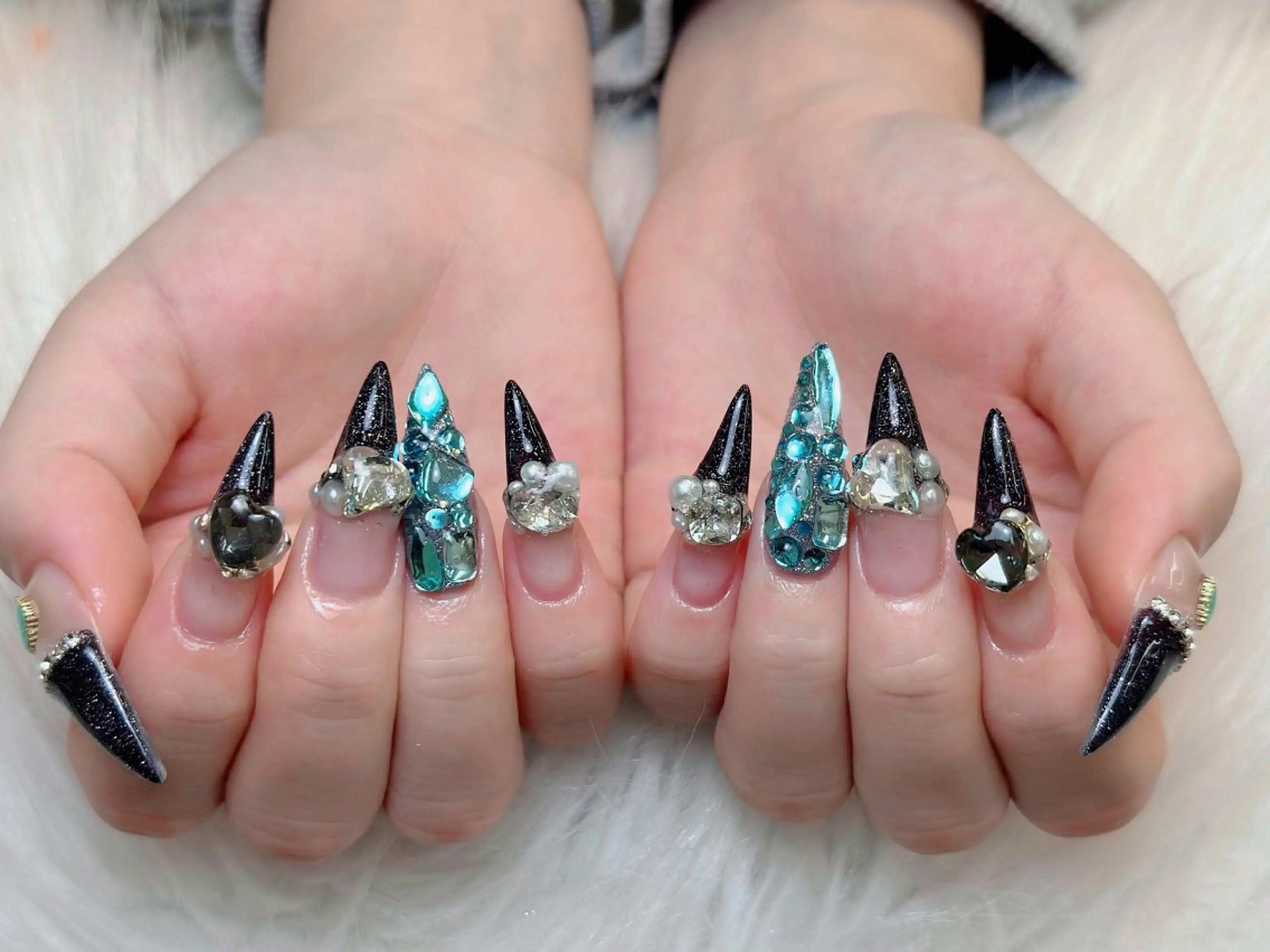 ネイル アートネイル 成人式 ジェルネイル ニュアンスネイル 夏ネイル ハンドネイル Jenn Nail Salonのネイルデザイン