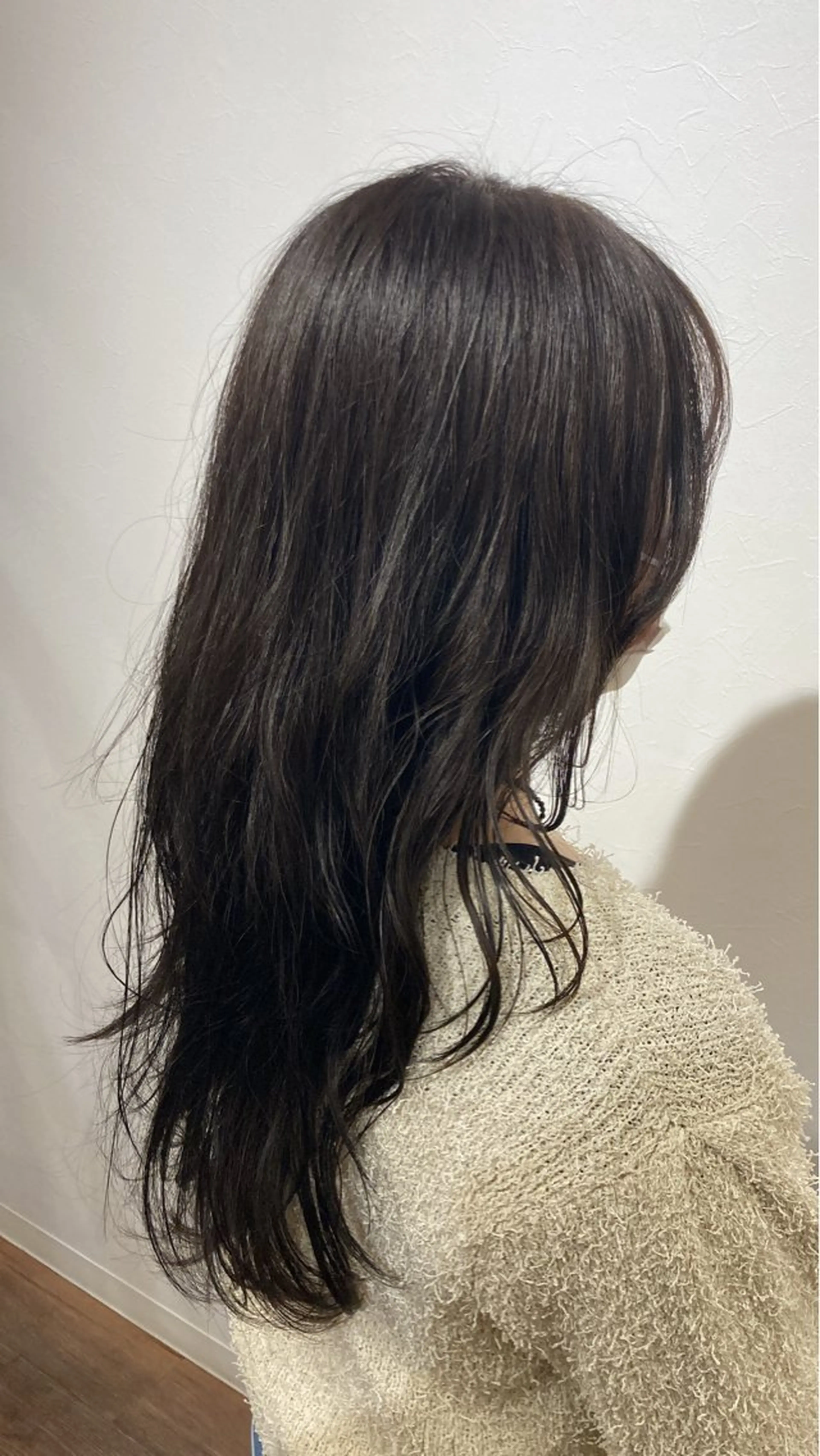 ロング カラー グレージュ ヘアカラー HUES（ヒューズ）所属・無料カットモデル✂️ 城下竜二のヘアスタイル
