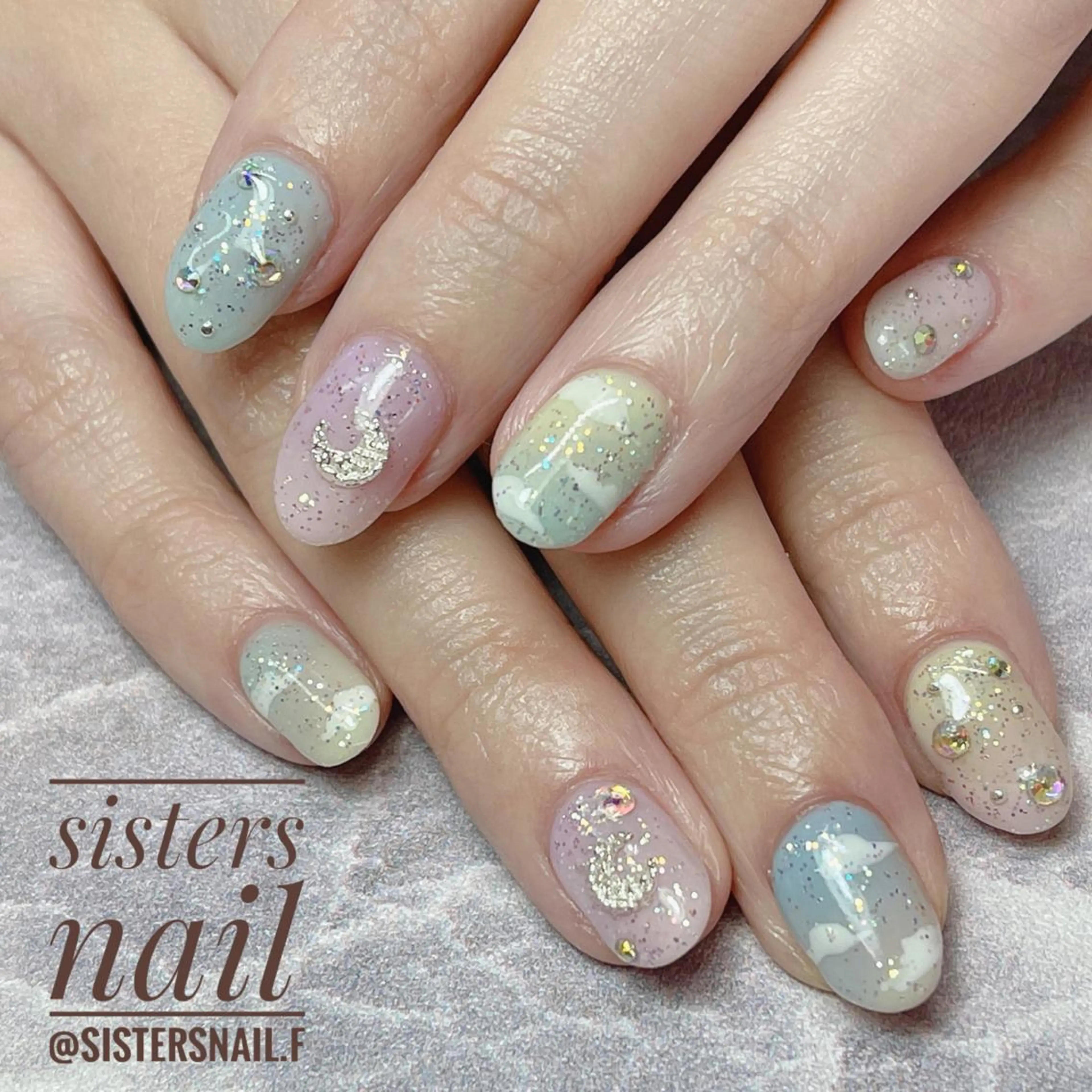 ネイル アートネイル グラデーション キラキラネイル マグネットネイル オフィスネイル sisters nail.fのネイルデザイン