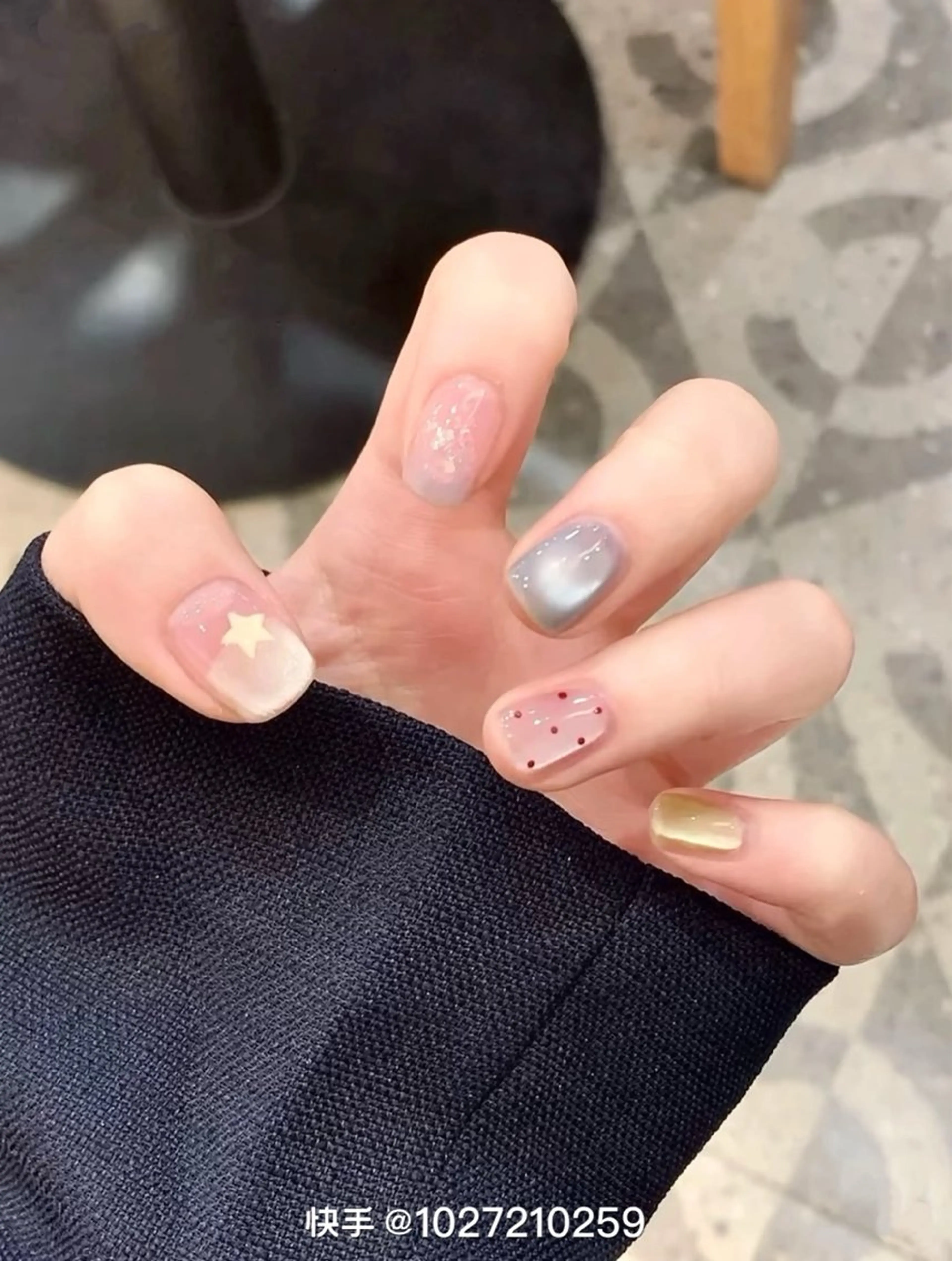 ネイル チークネイル 長さ出し フラワーネイル フレンチネイル ガーリー SunNail池袋駅 ワンホンネイルのネイルデザイン