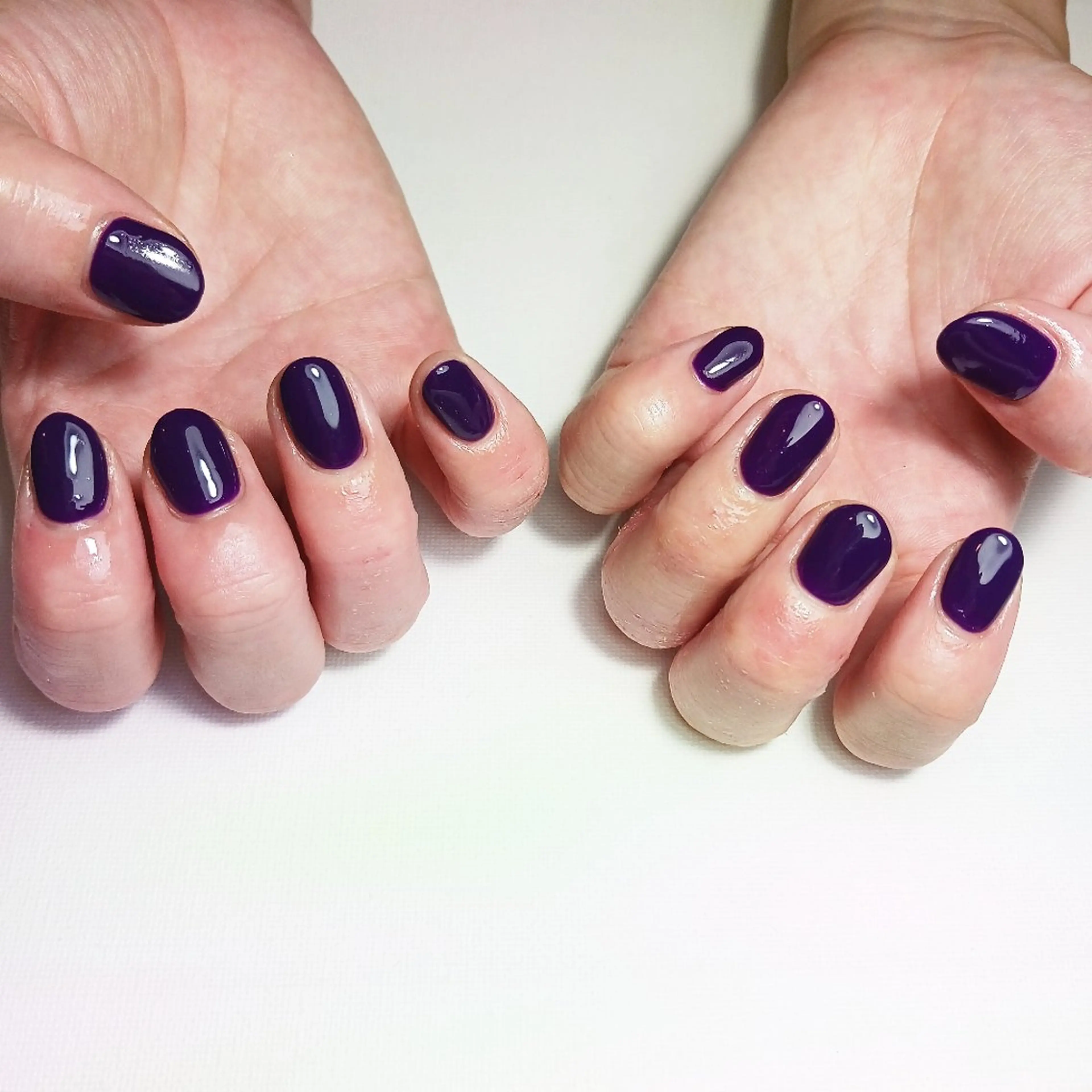 ネイル ジェルネイル 持ち込み ワンカラーネイル パープル ショートネイル ハンドネイル owlnail /持込みデザイン専門のネイルデザイン