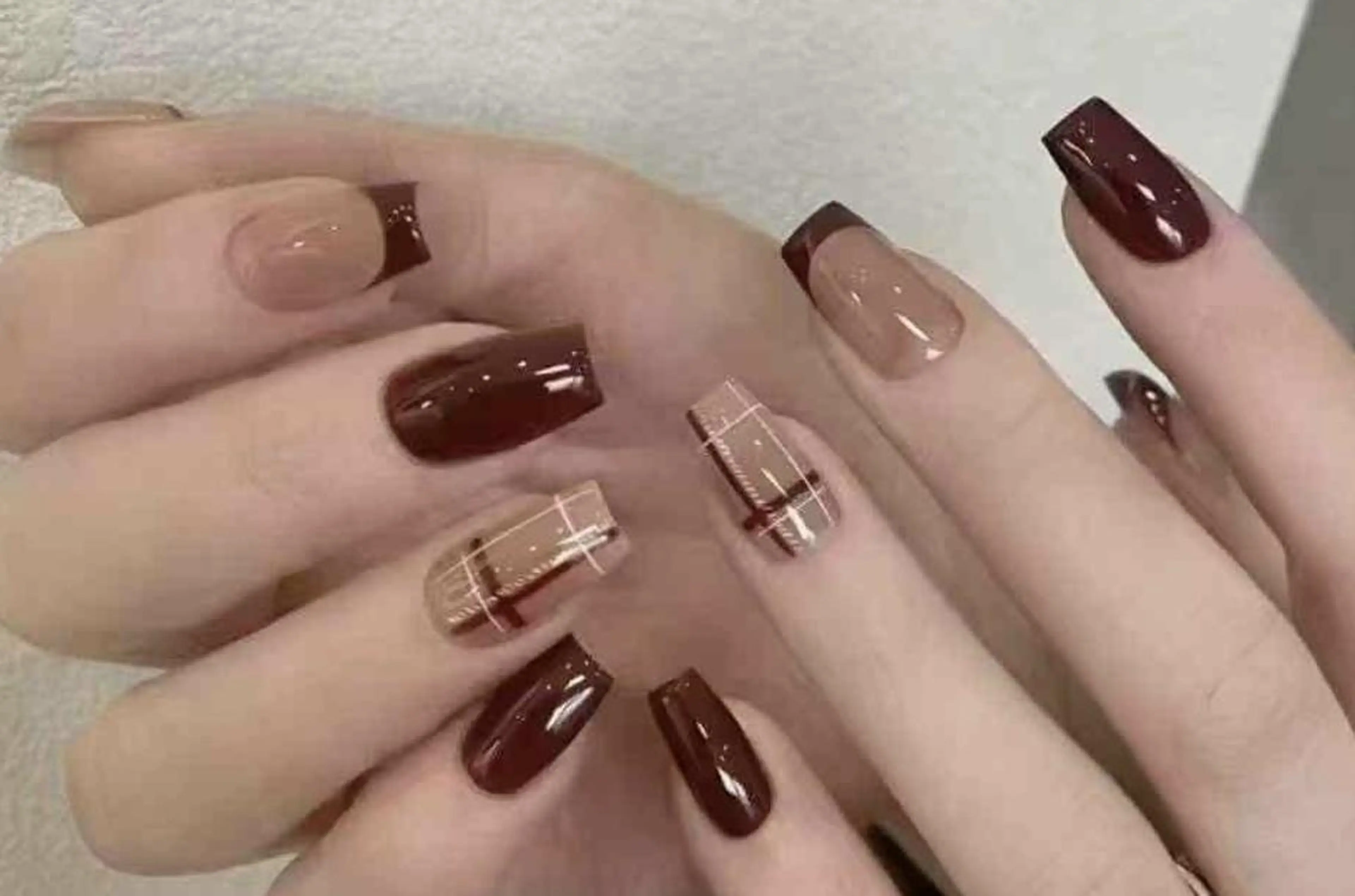 ネイル VIVIAN リサのネイルデザイン