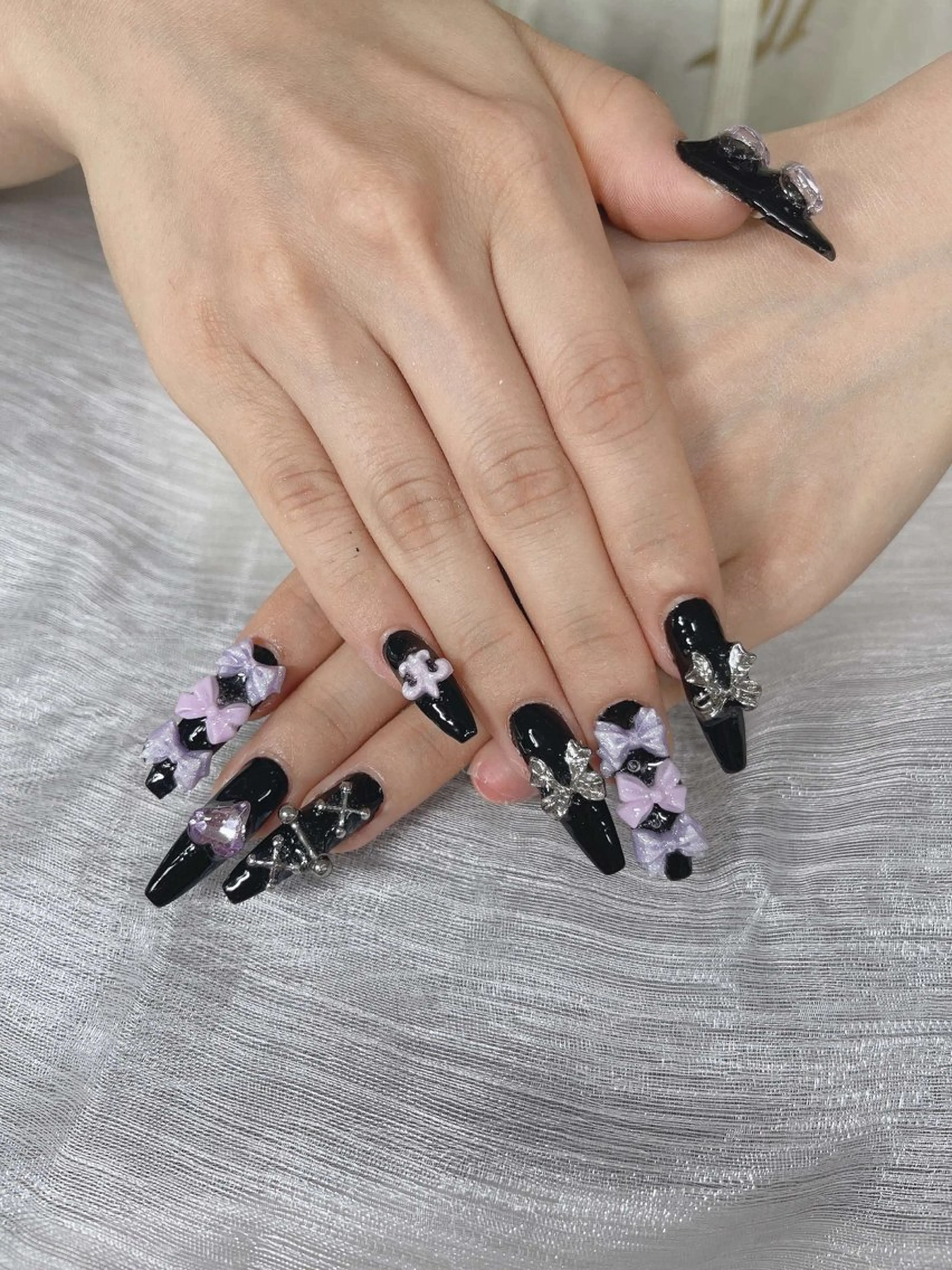 ネイル ハンドネイル Lee Nailsのネイルデザイン