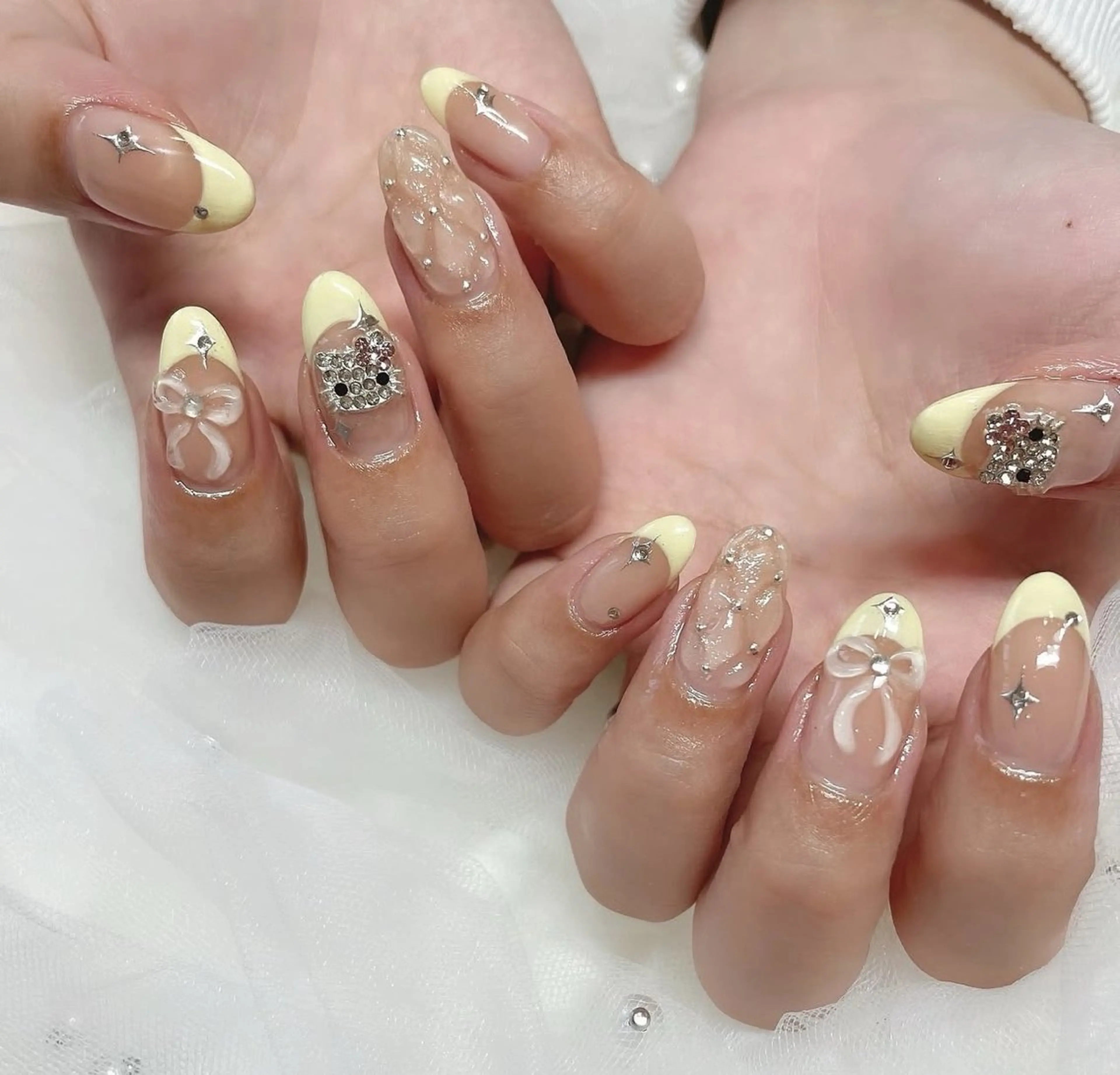 ネイル フレンチネイル キラキラネイル マグネットネイル ミラーネイル ニュアンスネイル ハンドネイル Lyn TA Nailのネイルデザイン