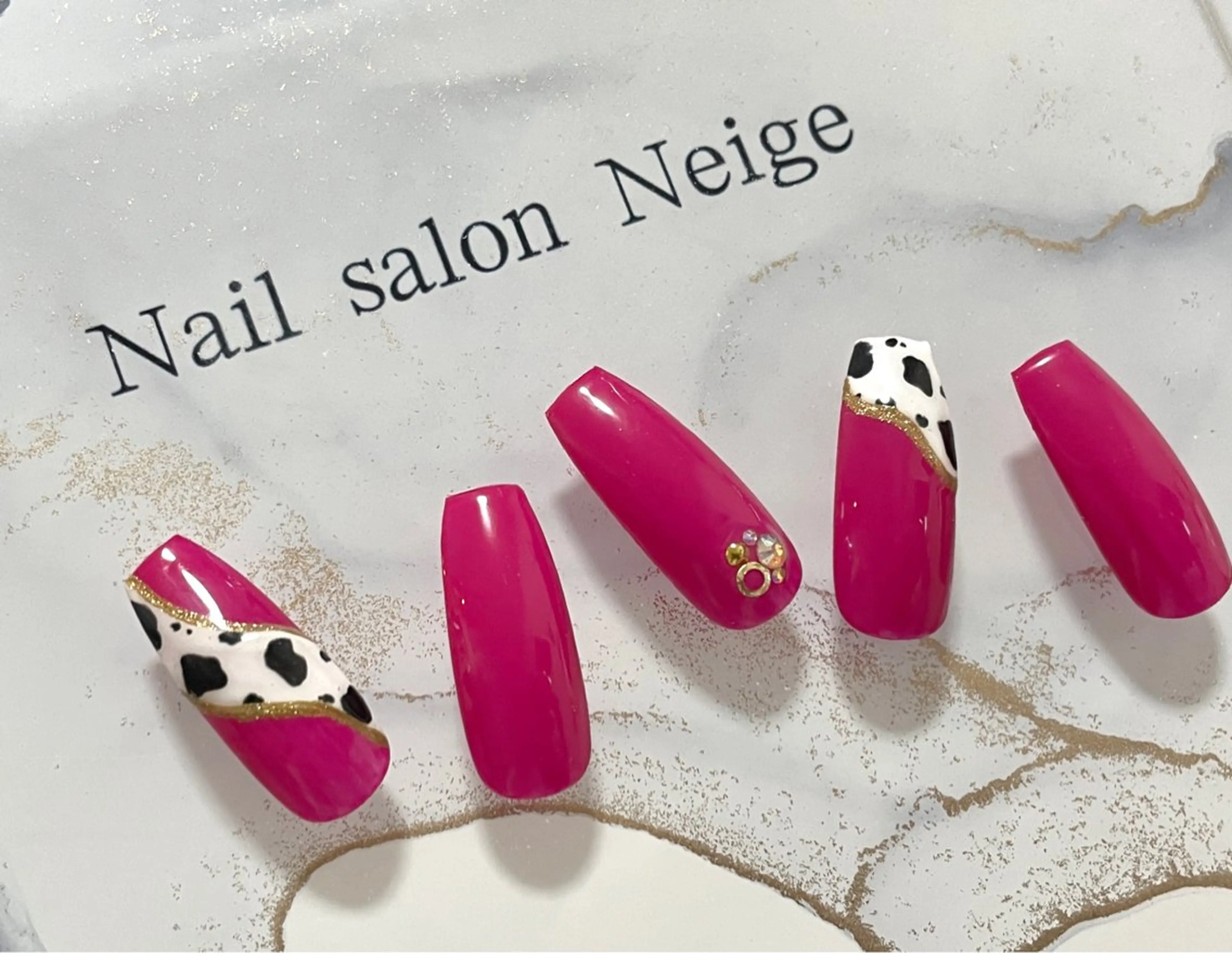ネイル Neige所属・Neige 𓂃 aiのネイルデザイン