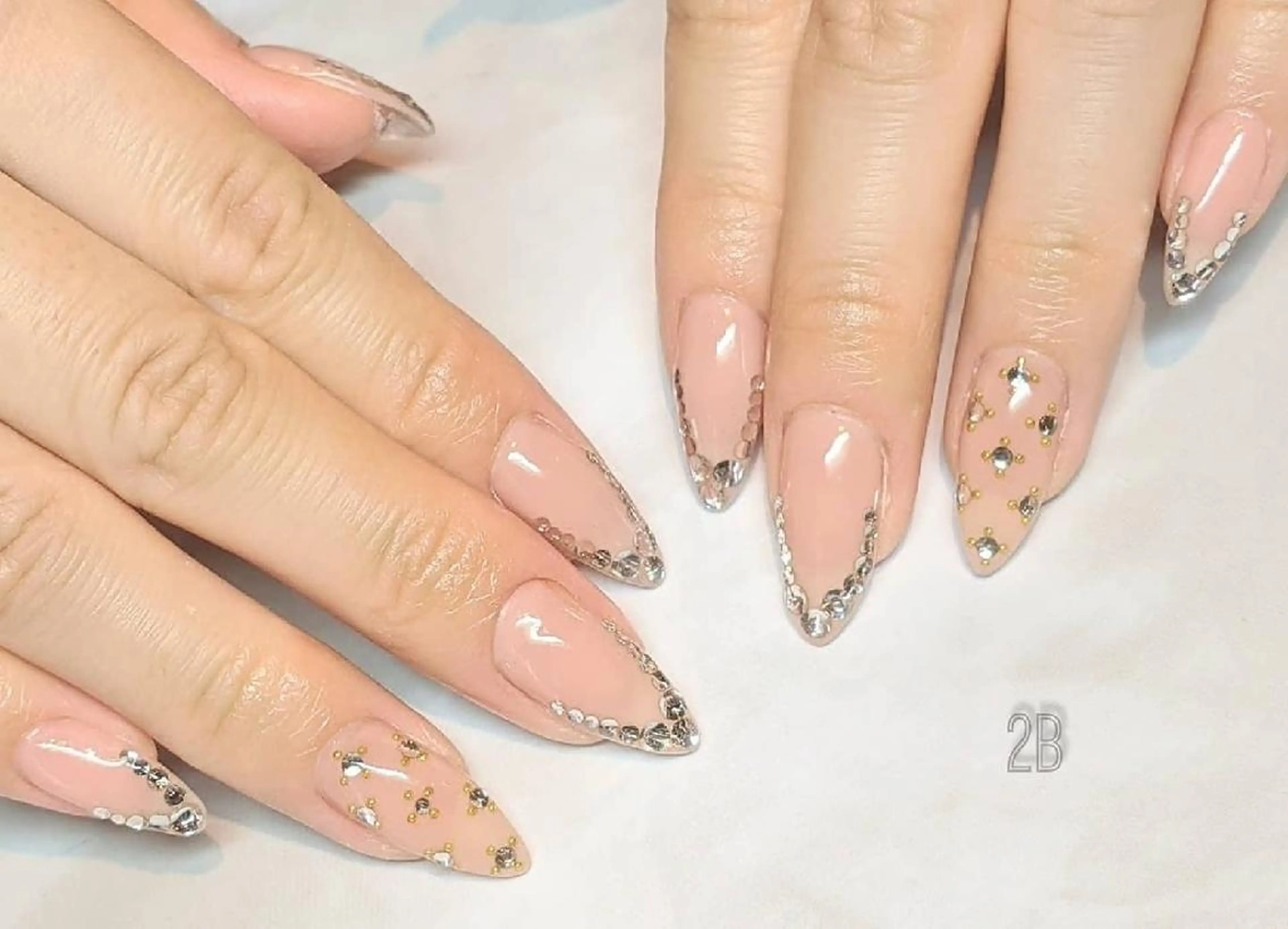 ネイル ジェルネイル ニュアンスネイル パラジェル 2B__nails ニービー京都伏見区のネイルデザイン