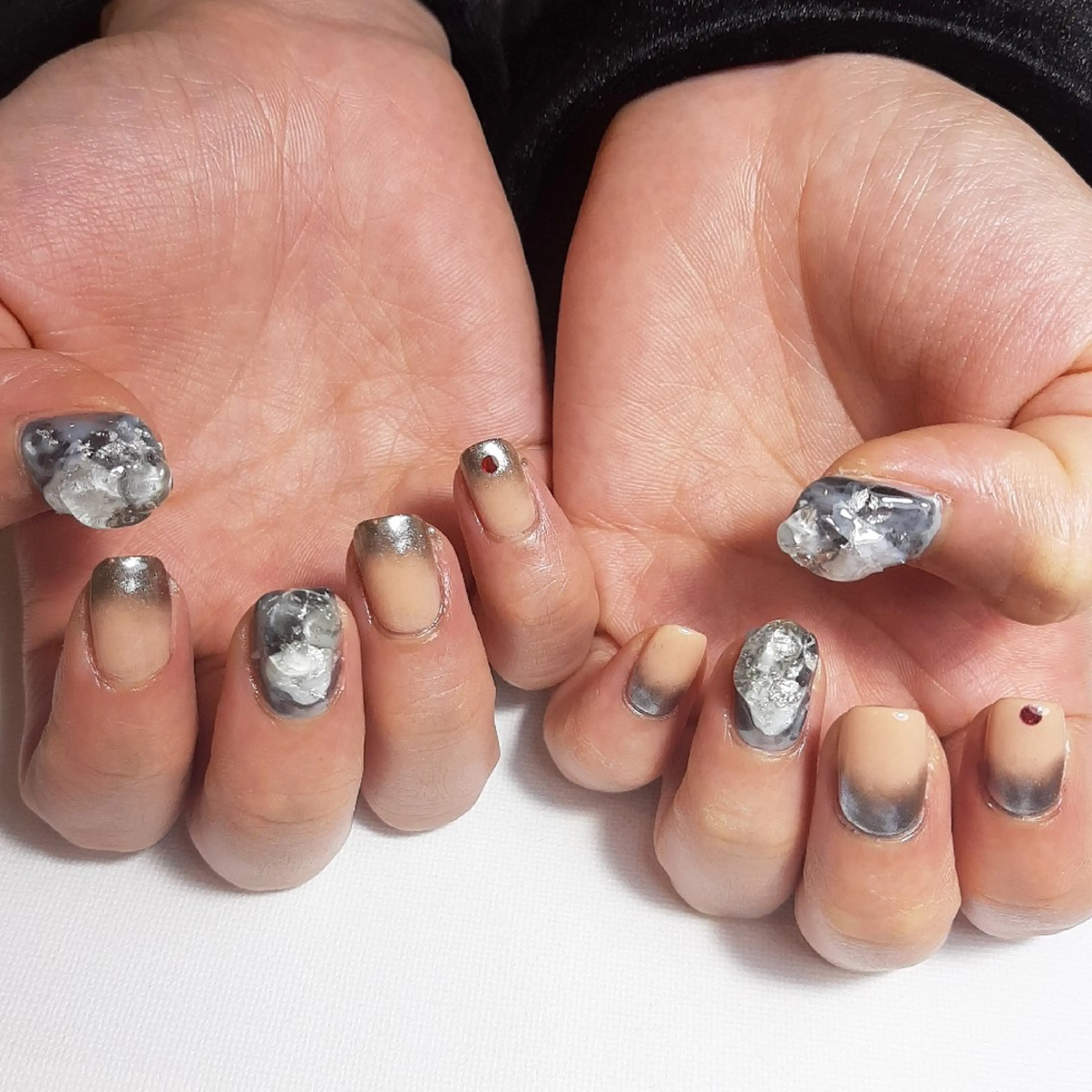 ネイル ジェルネイル グラデーション 持ち込み ショートネイル owlnail /持込みデザイン専門のネイルデザイン