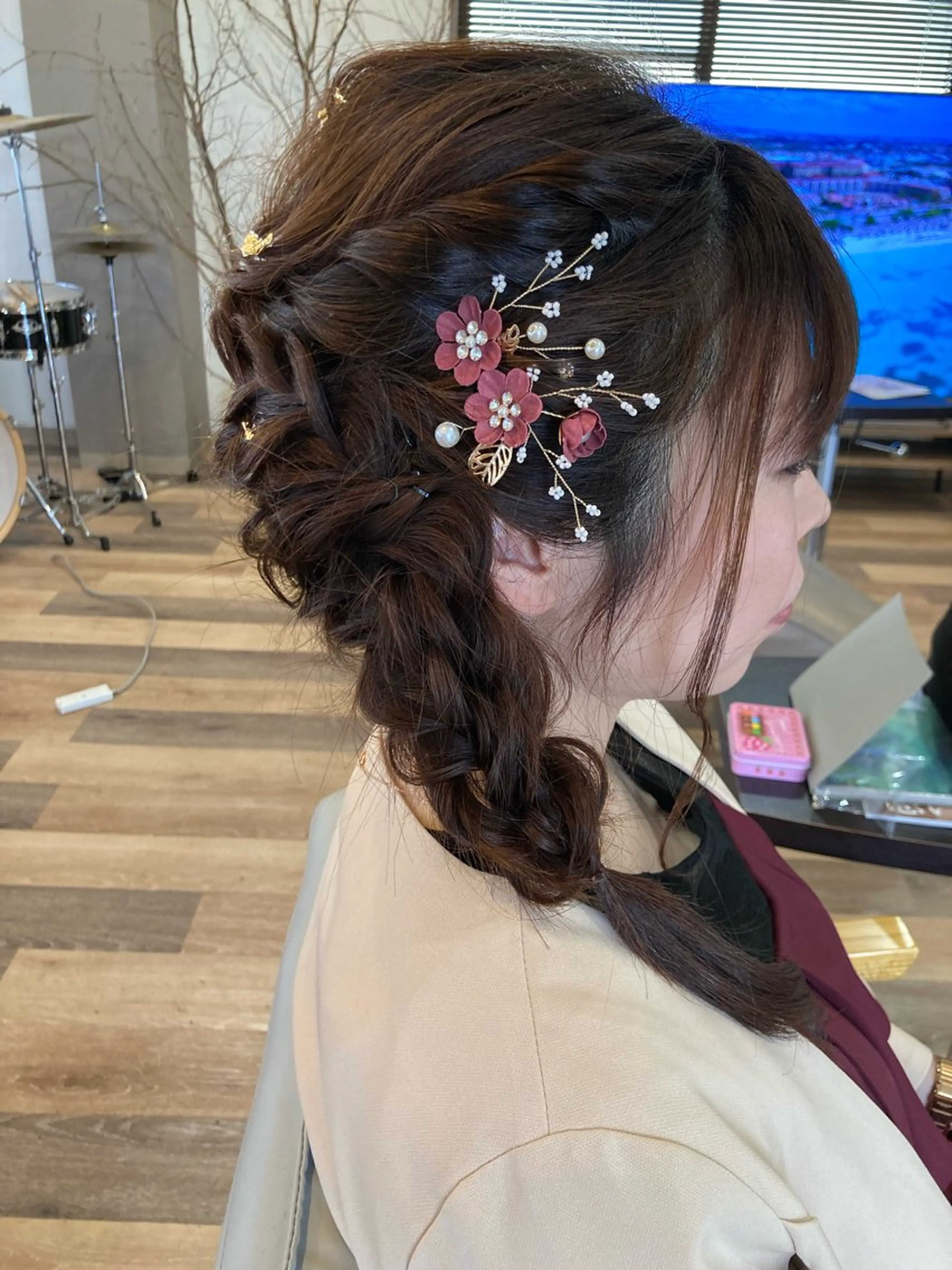 セミロング ヘアセット 中野 紹江のマツエク・マツパデザイン