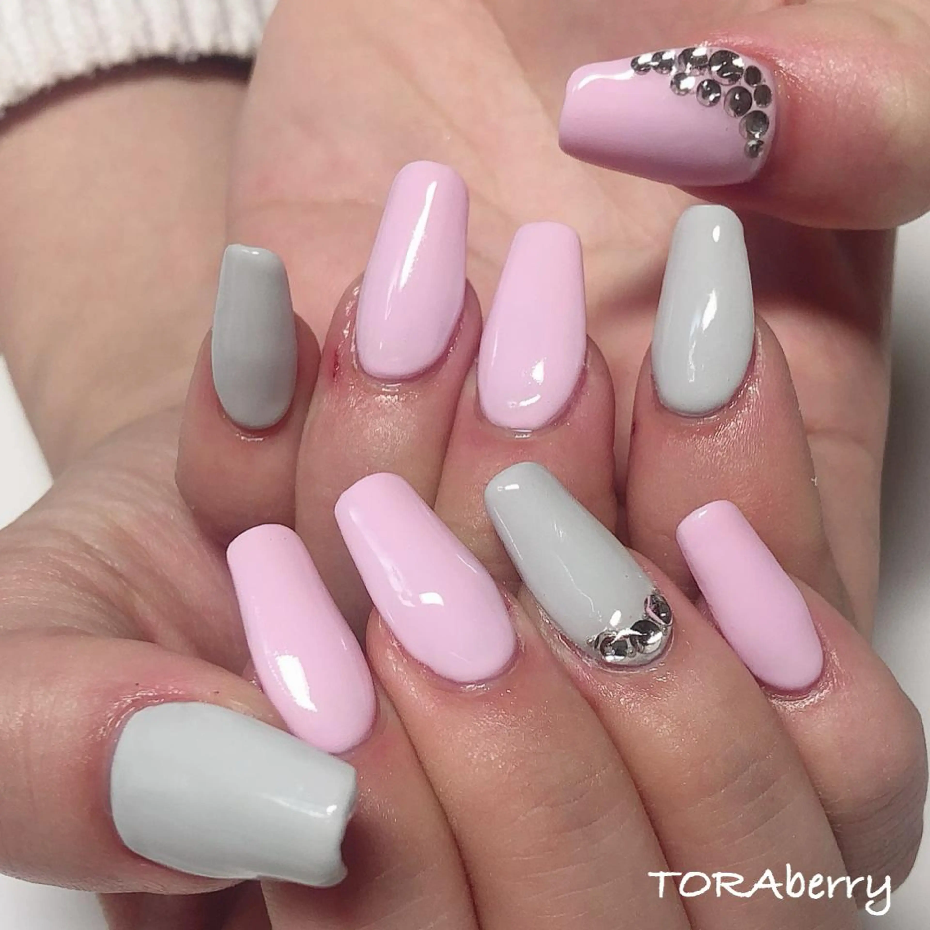 ネイル スクエアネイル ハンドネイル ネイリスト なつみのネイルデザイン