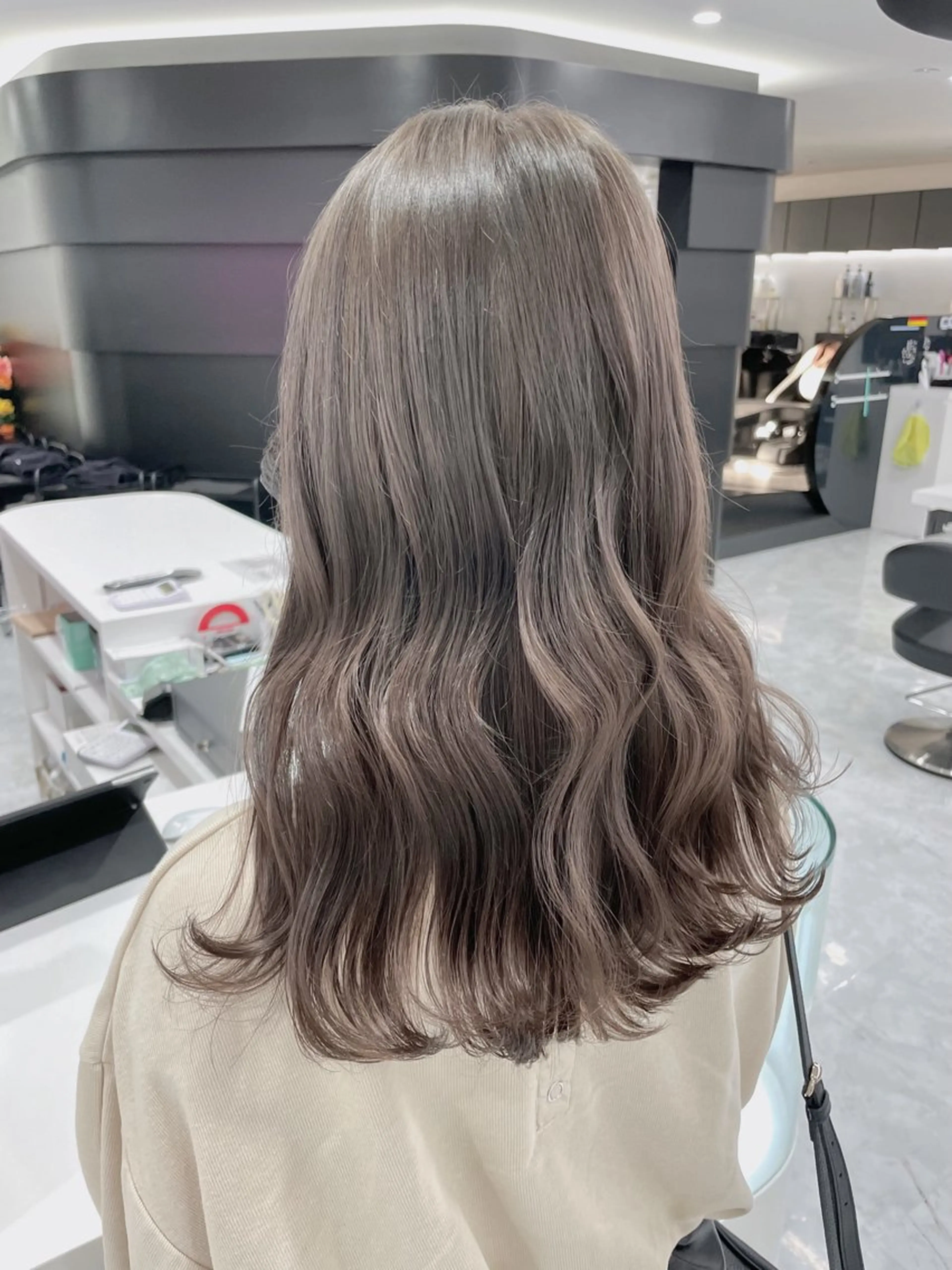 ロング 💍大人デザイン /ハイトーン♡リクトのヘアスタイル