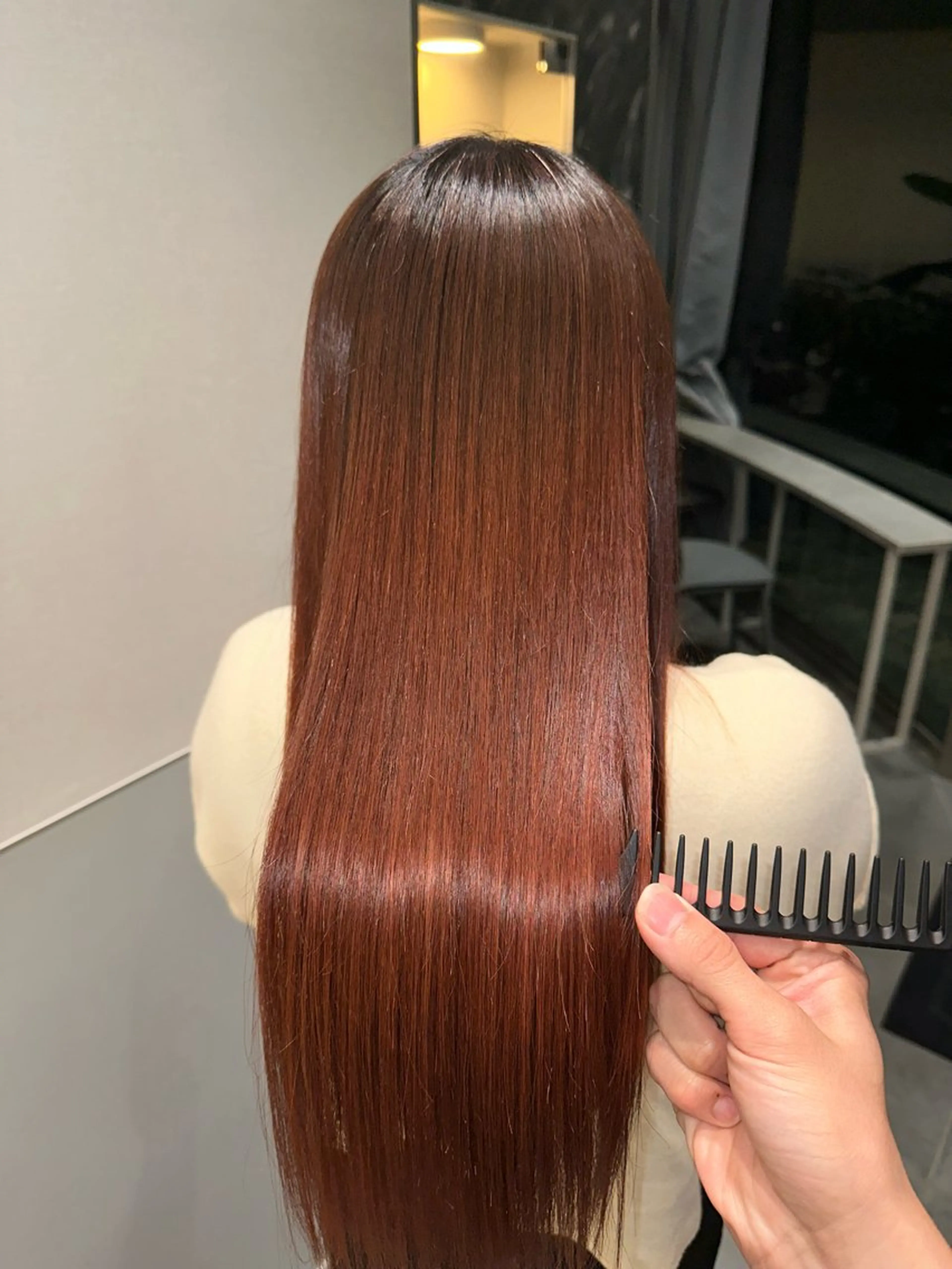 セミロング Wisteria所属・美髪特化✨ 伊織✨縮毛矯正✨のヘアスタイル