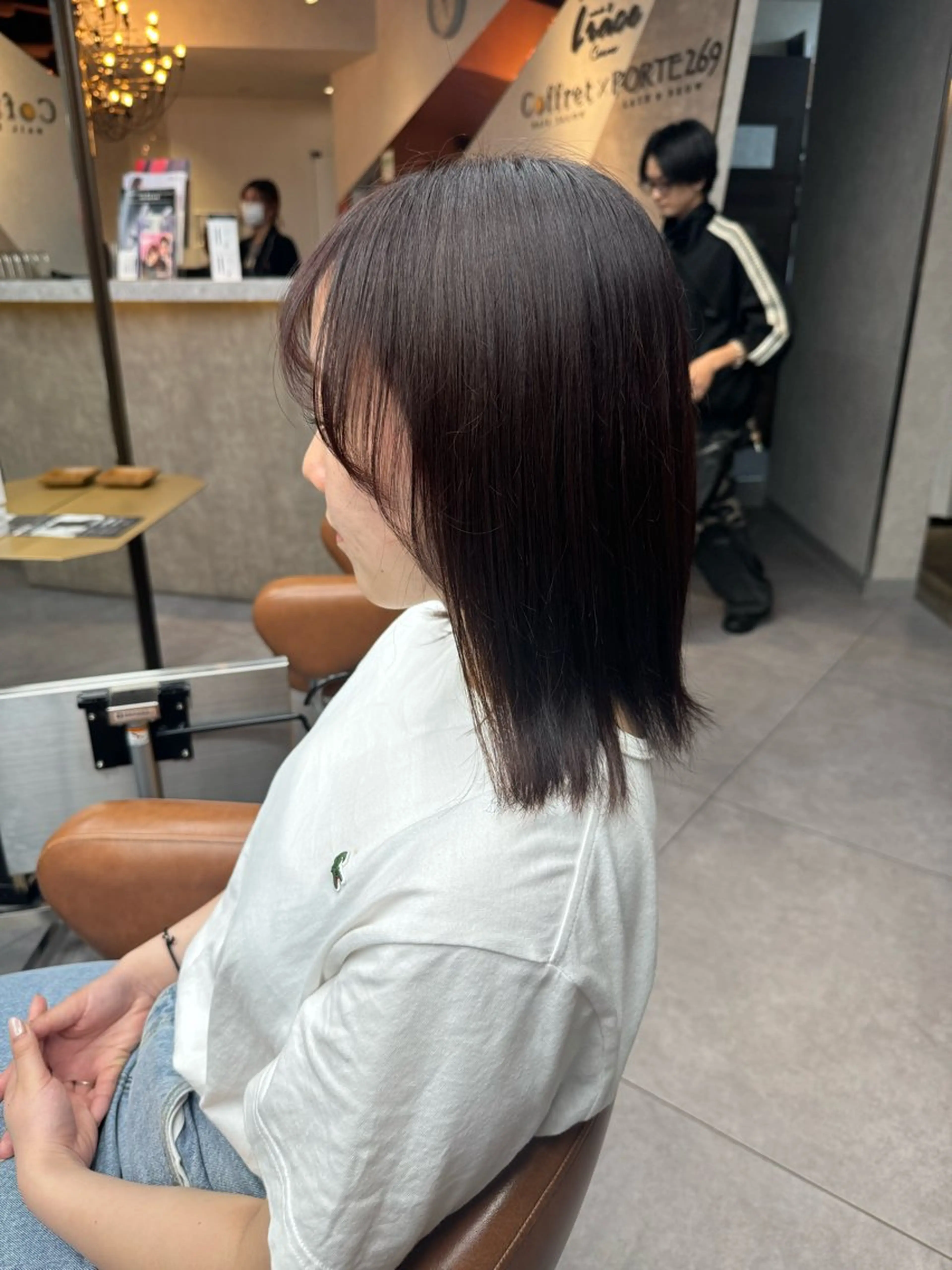 ミディアム 顔周りカット レイヤーカット reira /cienのヘアスタイル