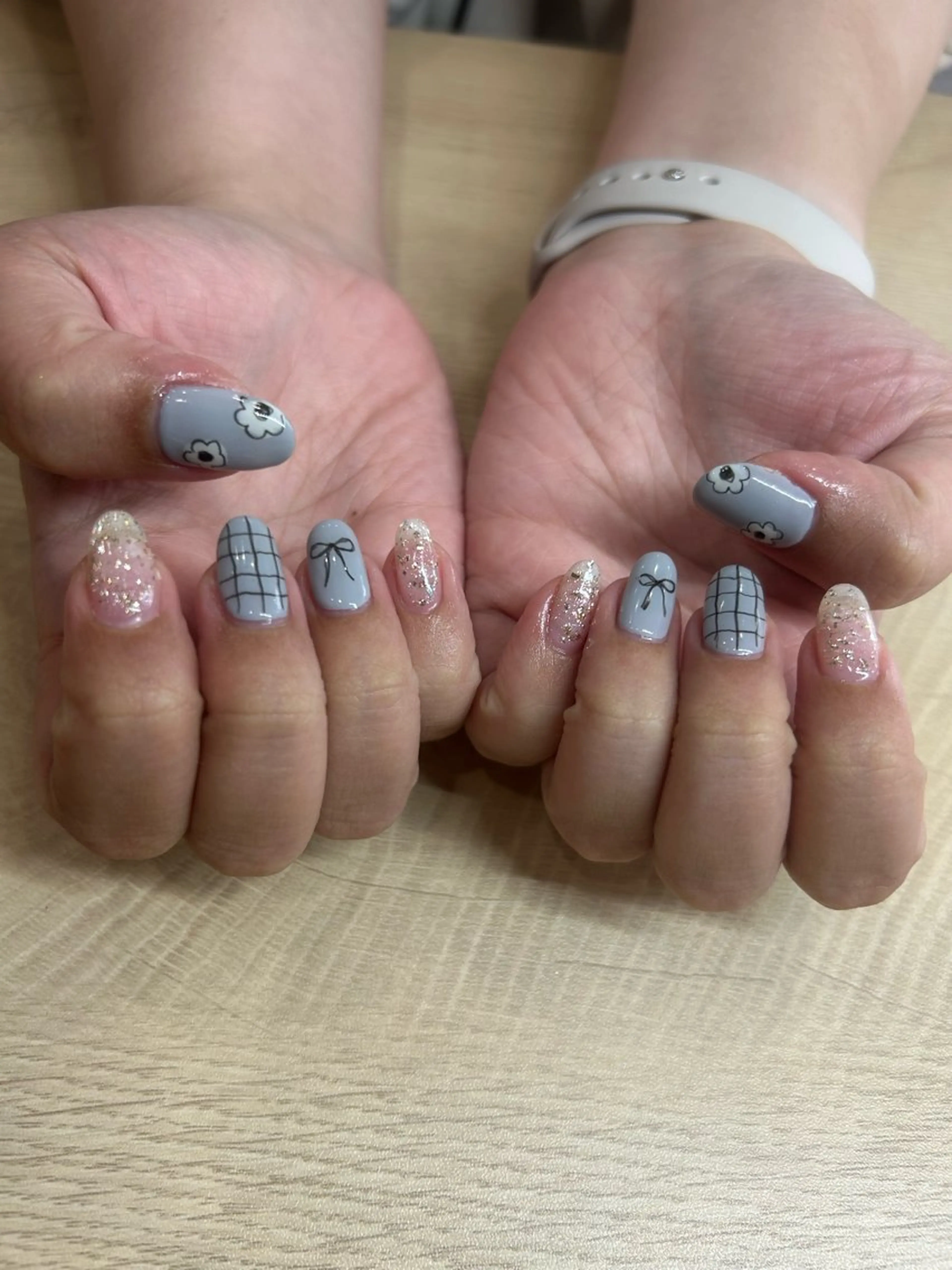 ネイル ハンドネイル snazzy所属・小松 千冬のネイルデザイン