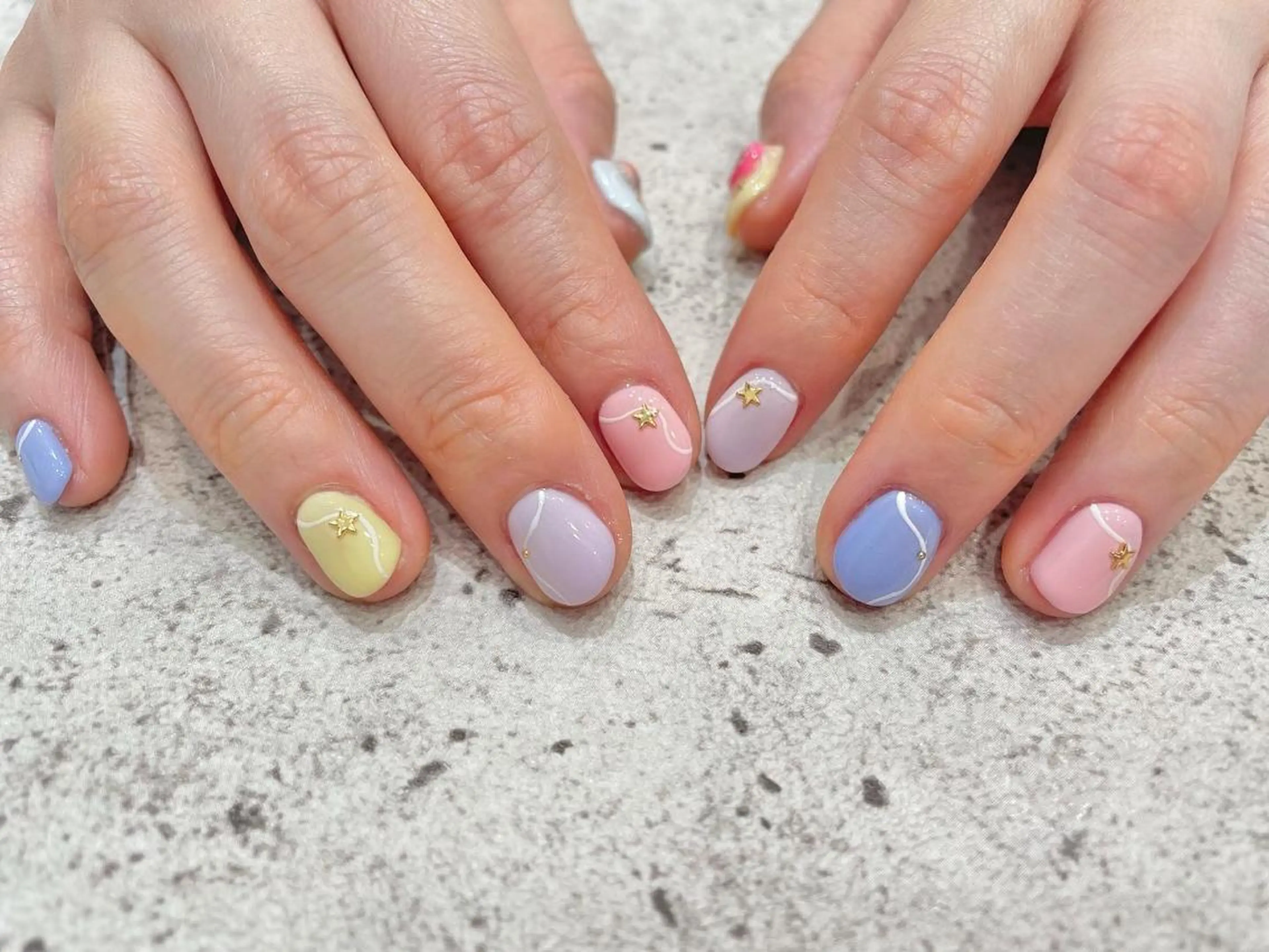 ネイル ハンドネイル Ash関内ネイリスト 荒木晴香のネイルデザイン