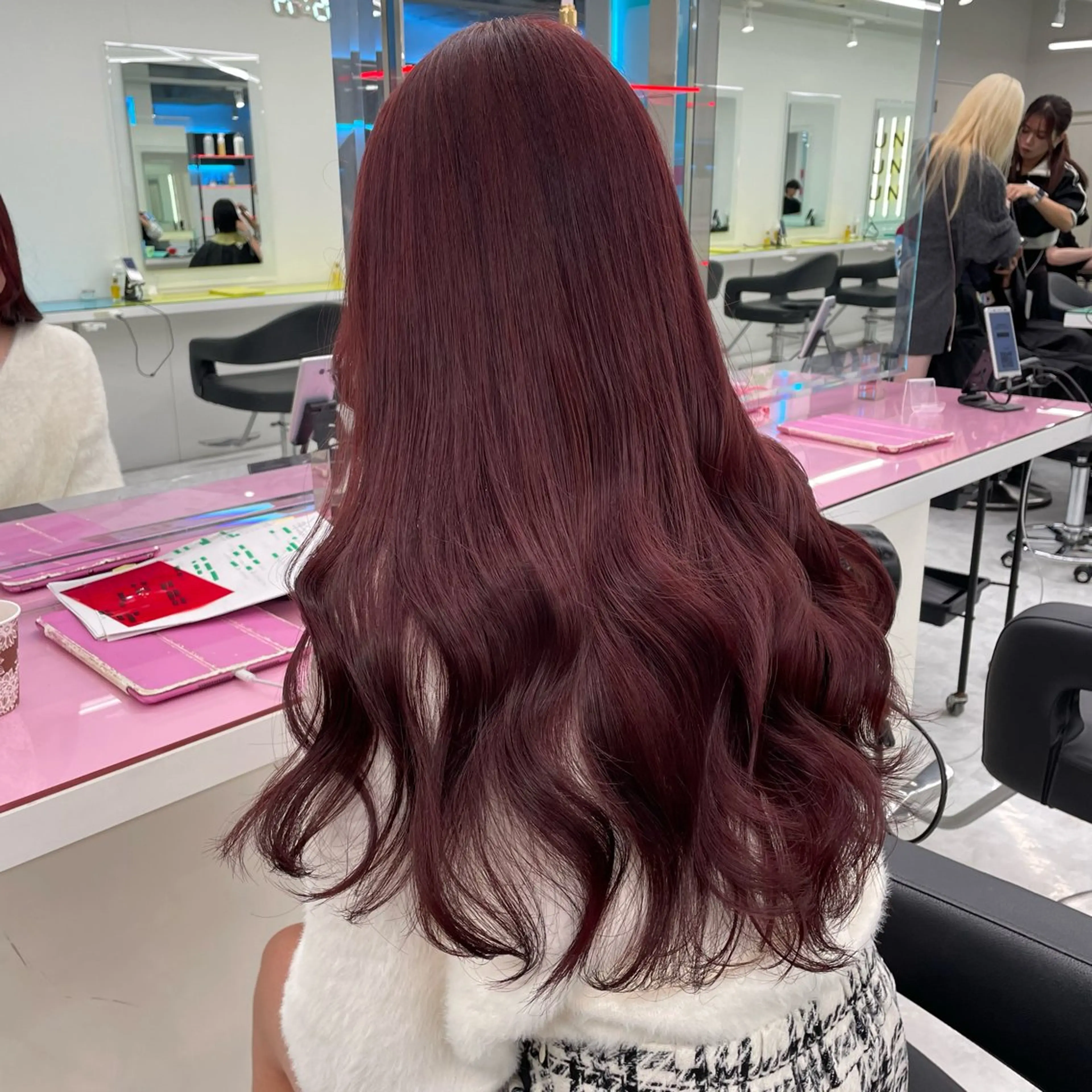 ロング カラー ガーリー♡女の子っぽ ヘア♡ピンクカラー♡のヘアスタイル