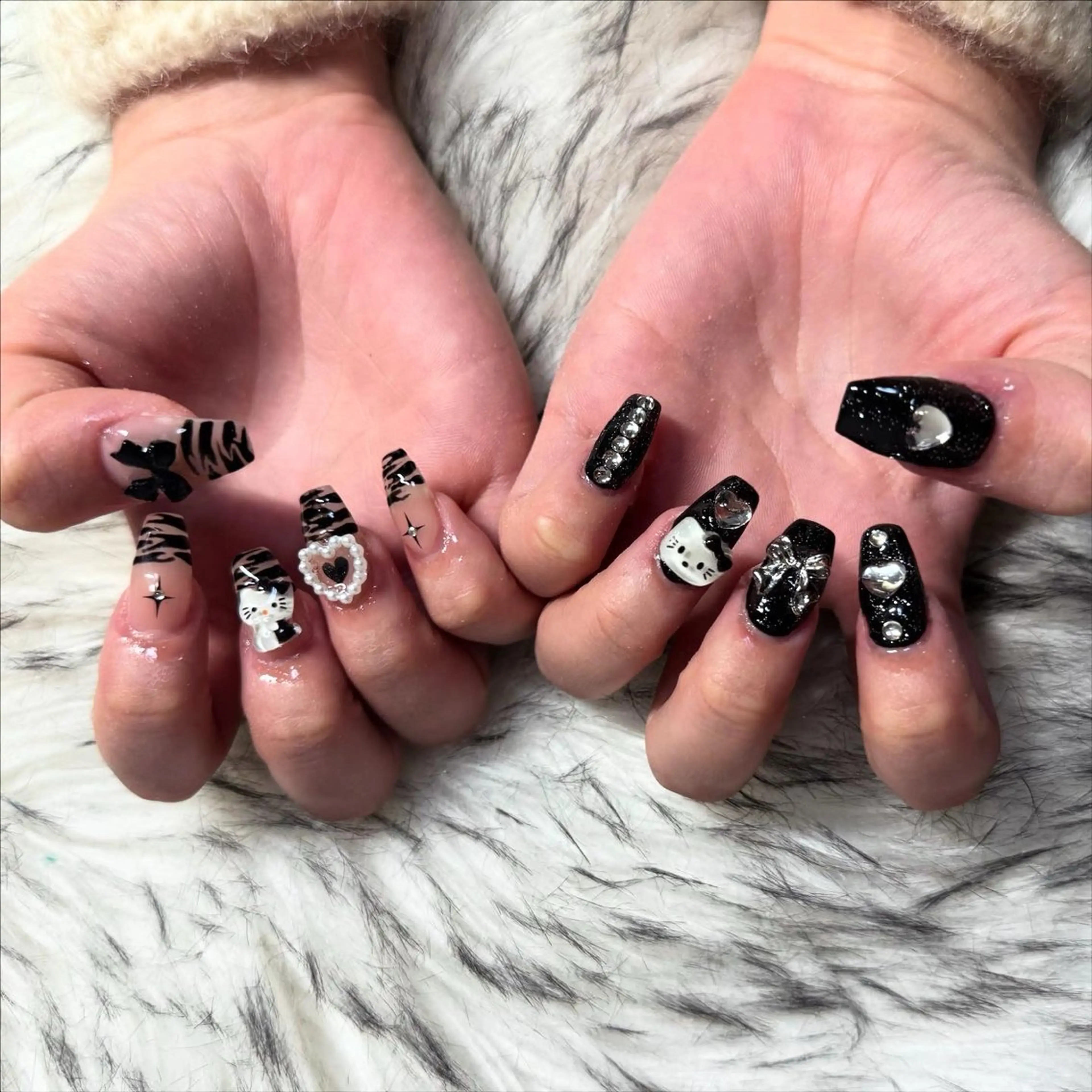 ロング ハンドネイル mao .のネイルデザイン