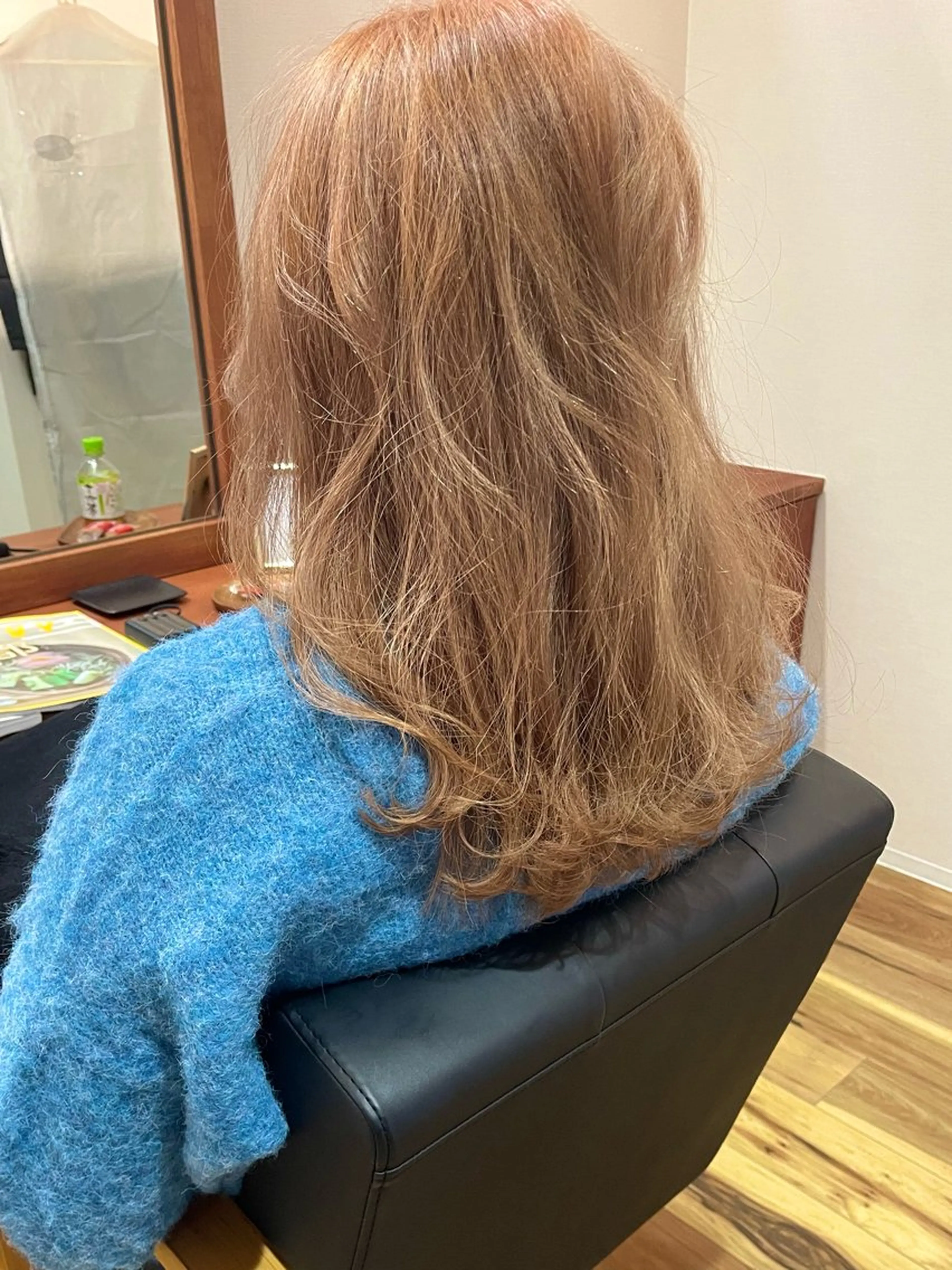 ミディアム カラー カット ヘアカラー トリートメント 髪質改善ｶﾗｰ ｹｱﾌﾞﾘｰﾁ/ﾀﾑのヘアスタイル