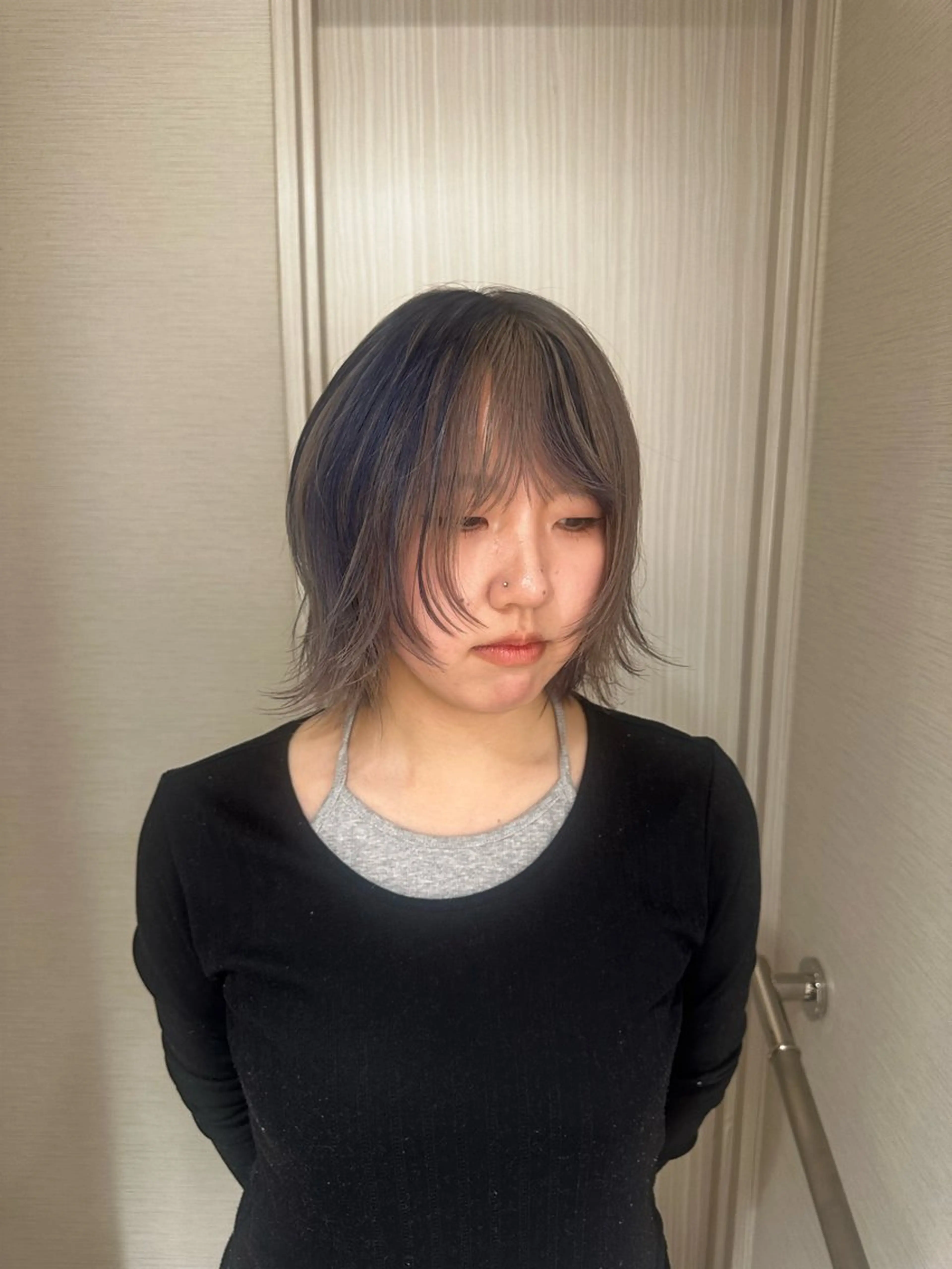 ミディアム カラー ヘアアレンジ カチモリ個性派カラー AKANE❤️🔥のヘアスタイル