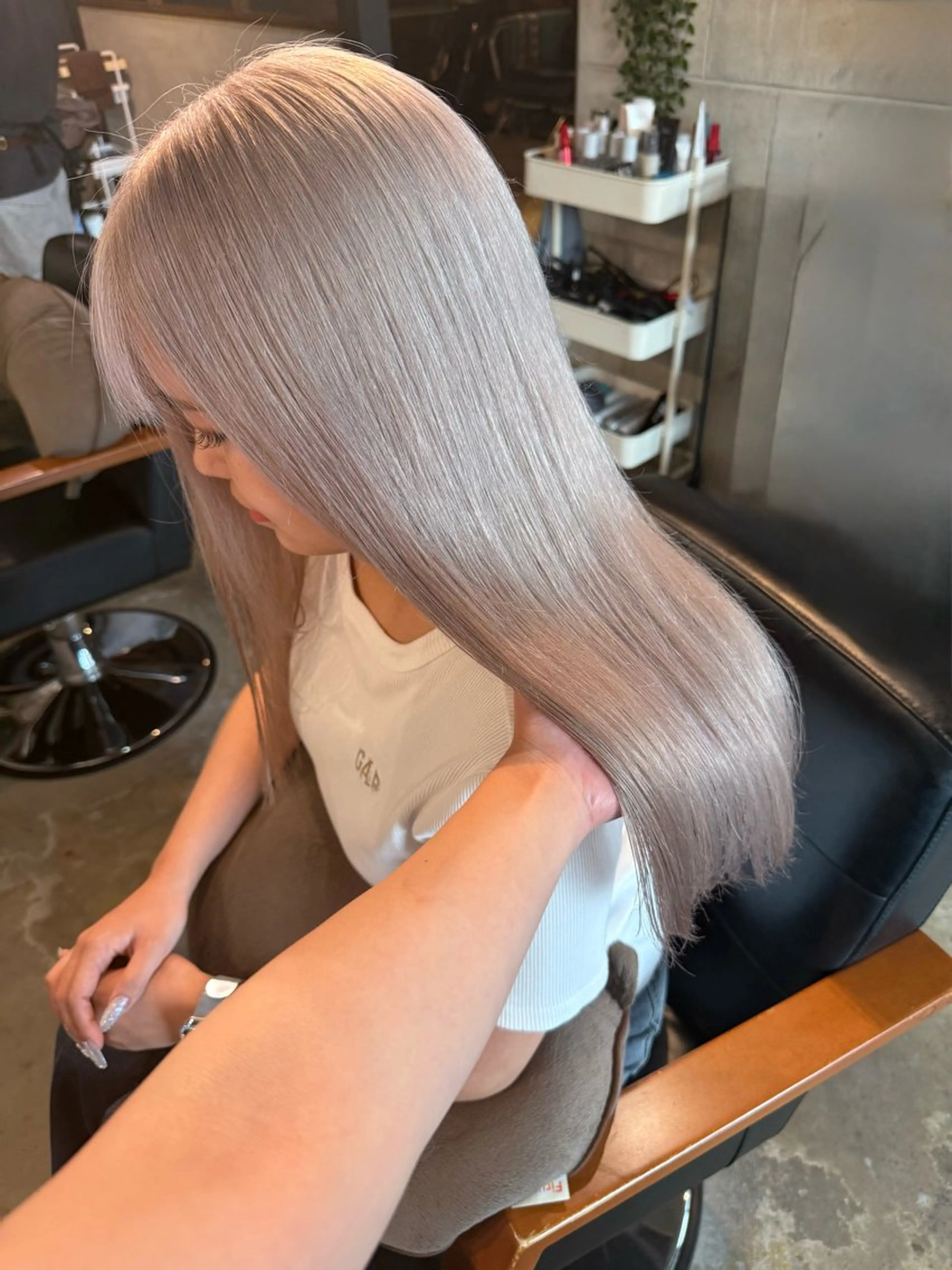 ロング ヘアカラー トリートメント Baby美容師 Ninaのヘアスタイル