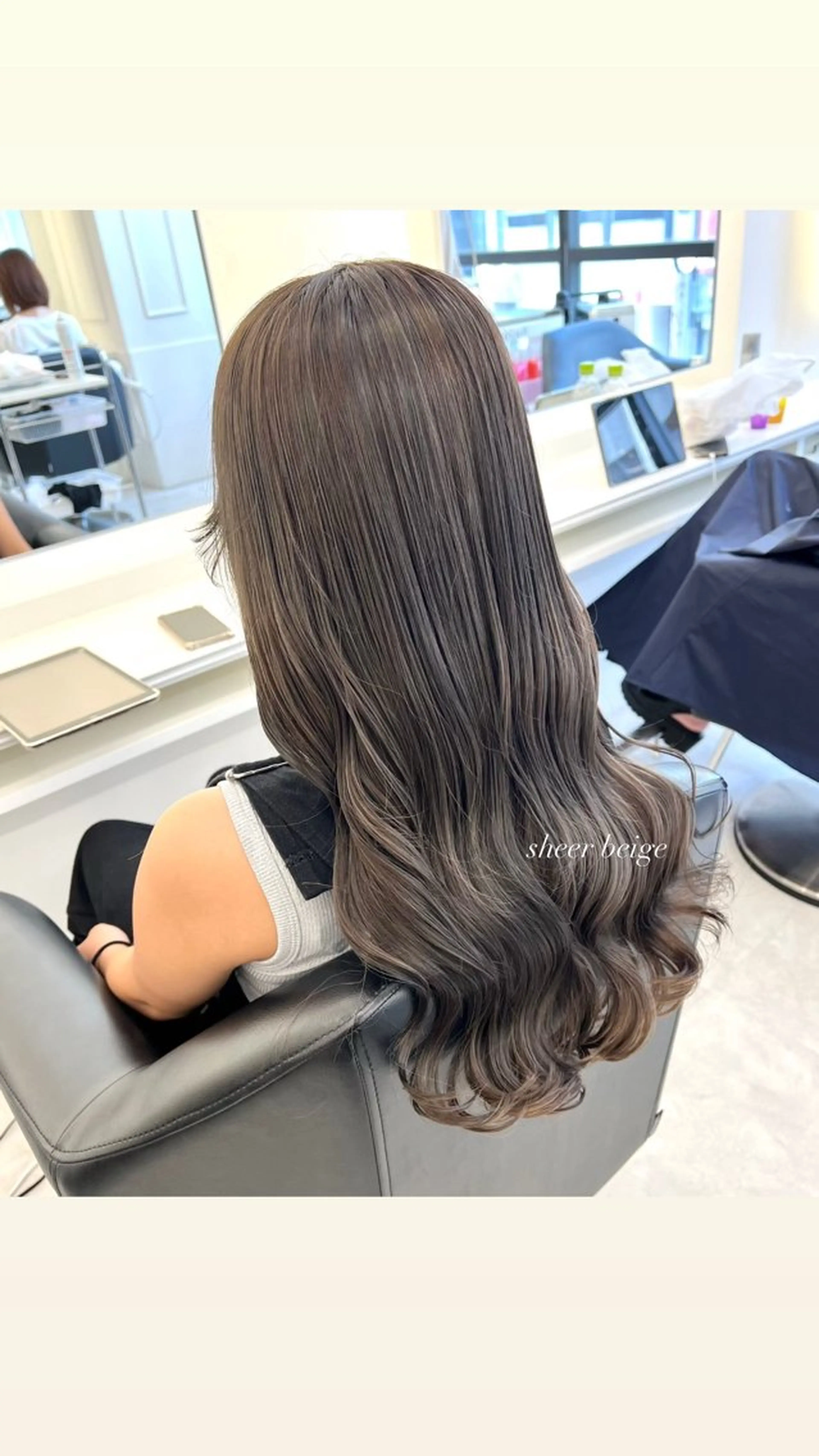ロング ヘアカラー ParveMix 宮﨑 梨里のヘアスタイル