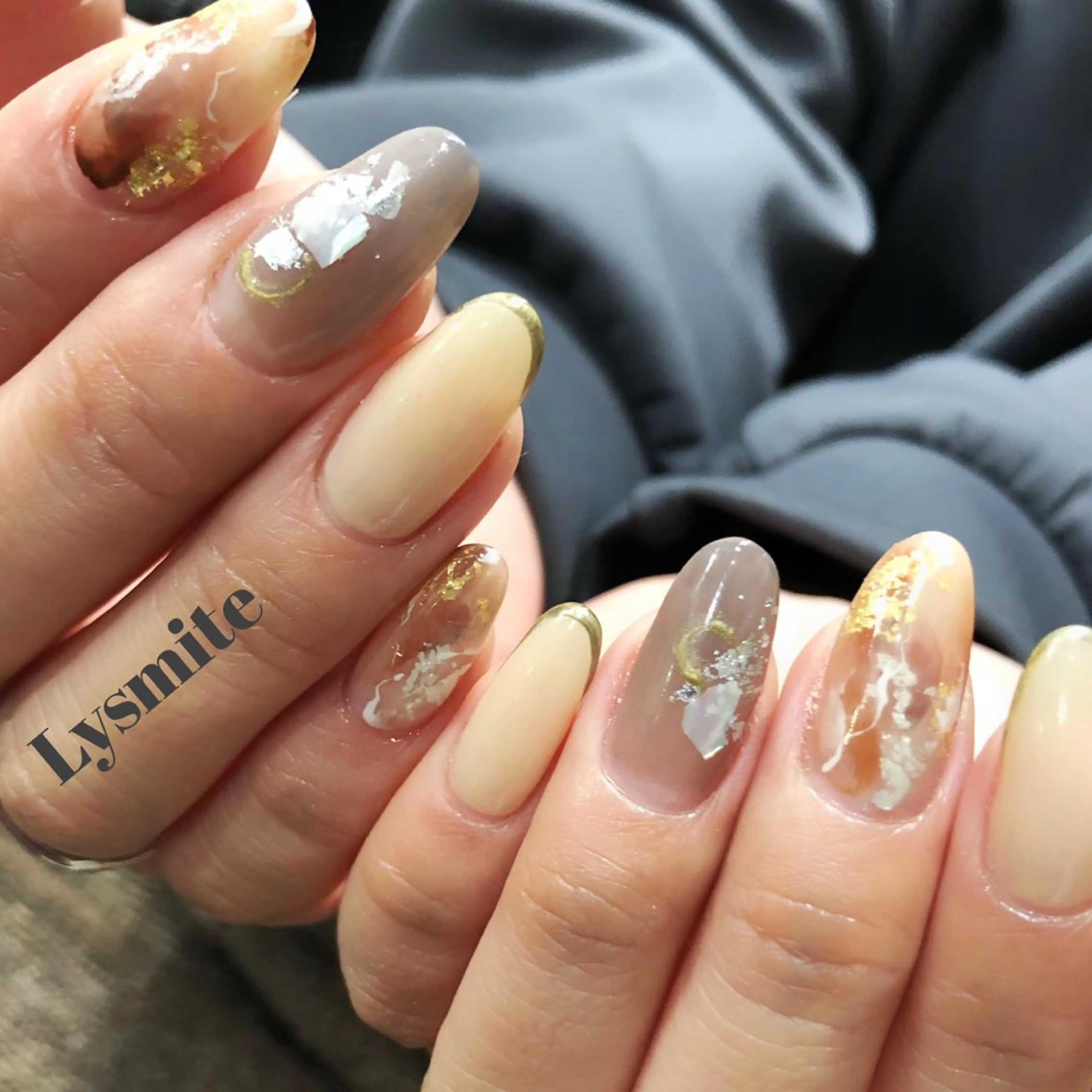 ネイル ニュアンスネイル Lysmite所属・岩本 美香のネイルデザイン
