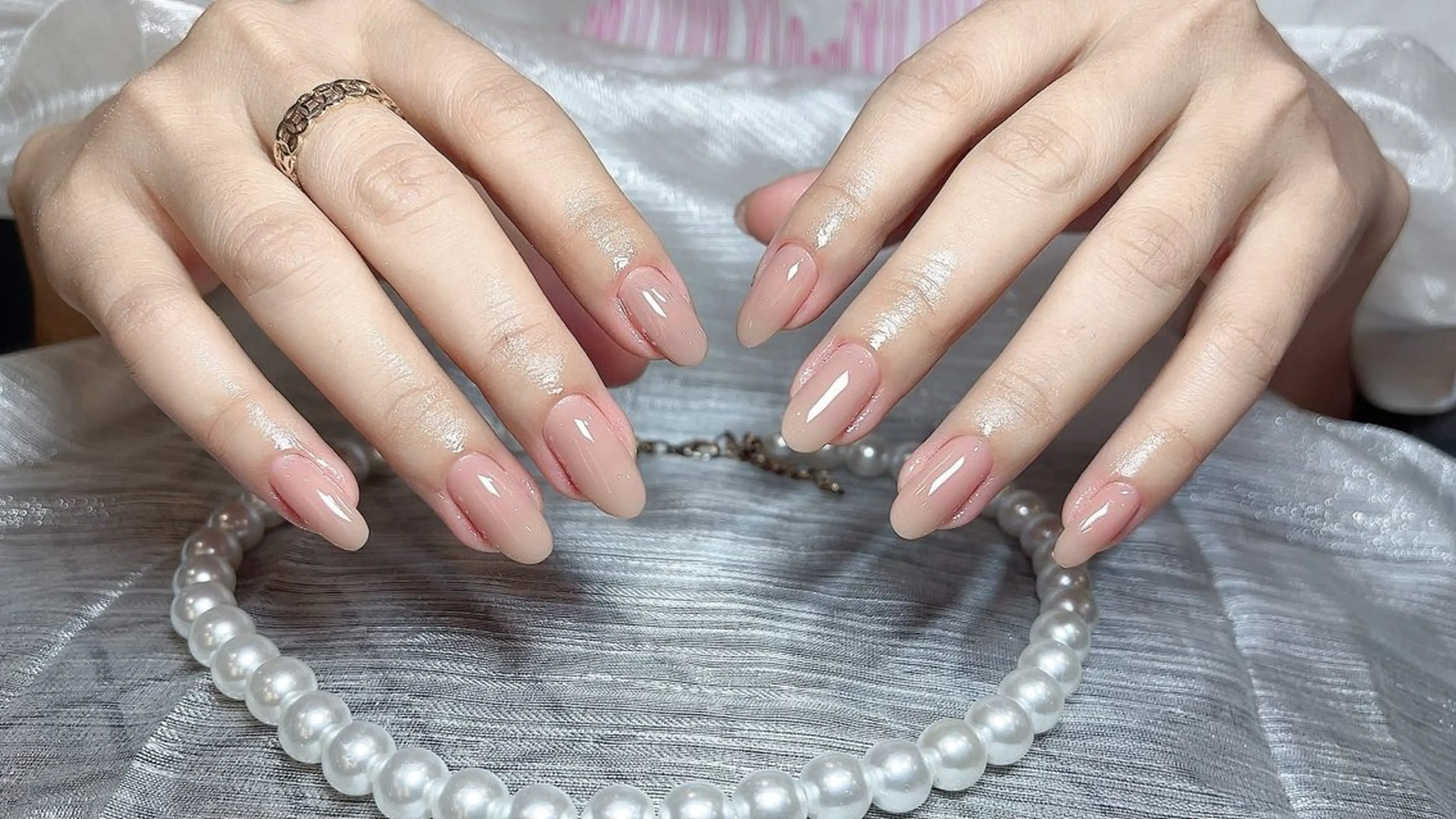 ネイル 長さ出し フレンチネイル ジェルネイル ガラスフレンチ 韓国ネイル ハンドネイル Minette nail所属・Minette nailHuongのネイルデザイン