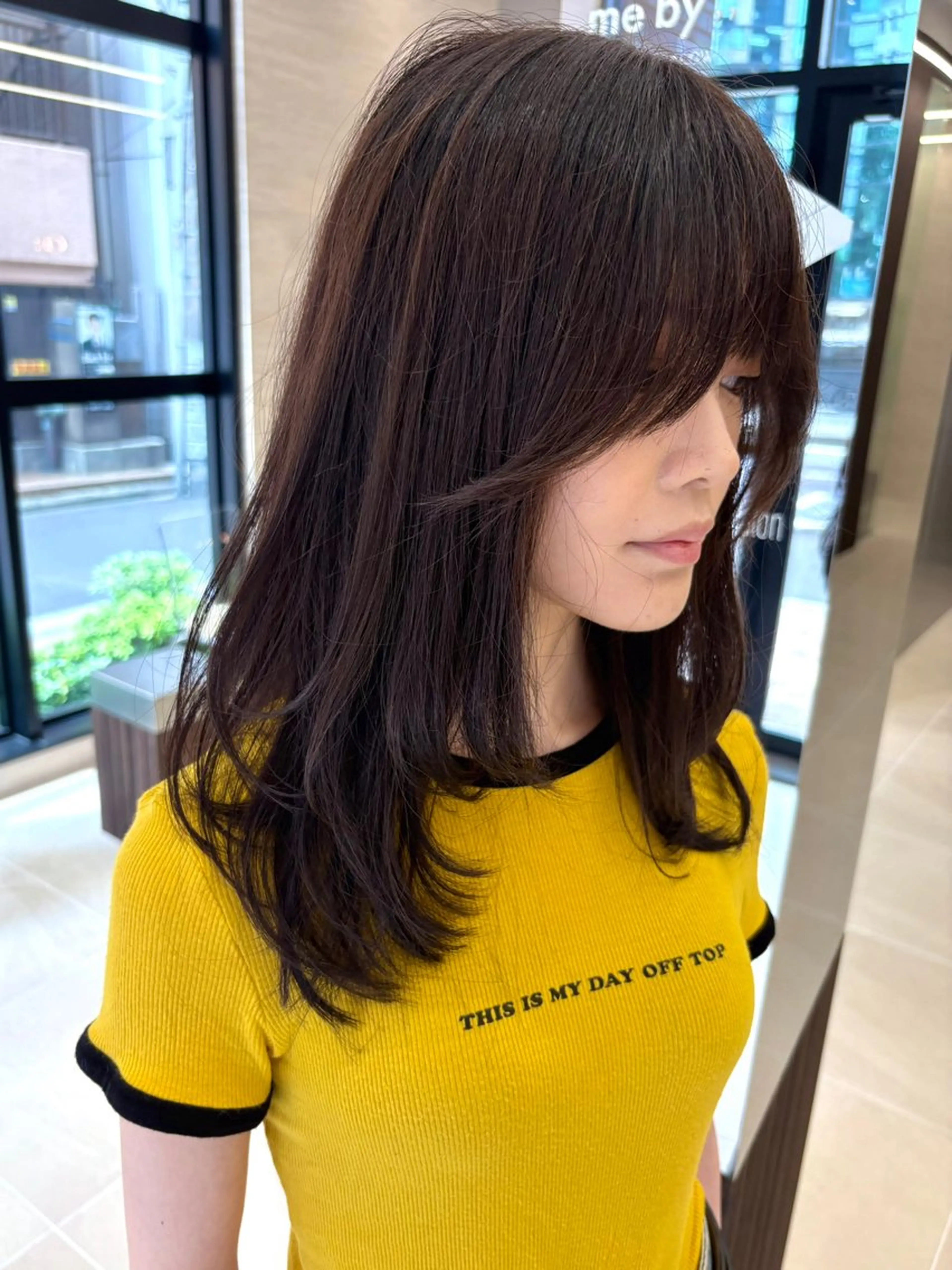 ミディアム カット PULSE yokohama所属・レイヤー |オリーブ |ヘーゼルベージュのヘアスタイル
