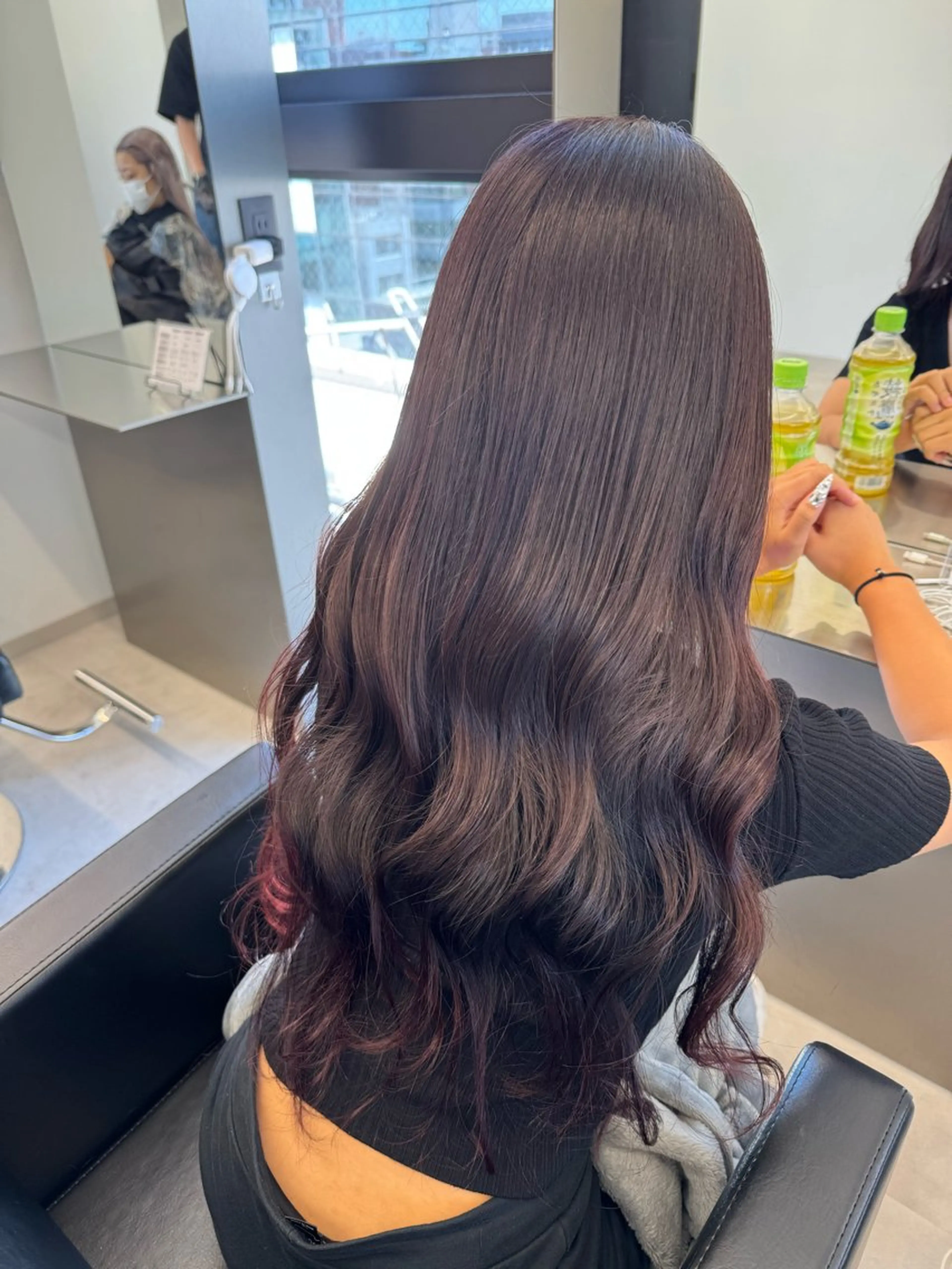 ロング カラー ブリーチ カシス ブリーチなしカラー ピンクカラー カット ヘアカラー トリートメント カラー/エクステ特化 ベージュ/KENTAのヘアスタイル