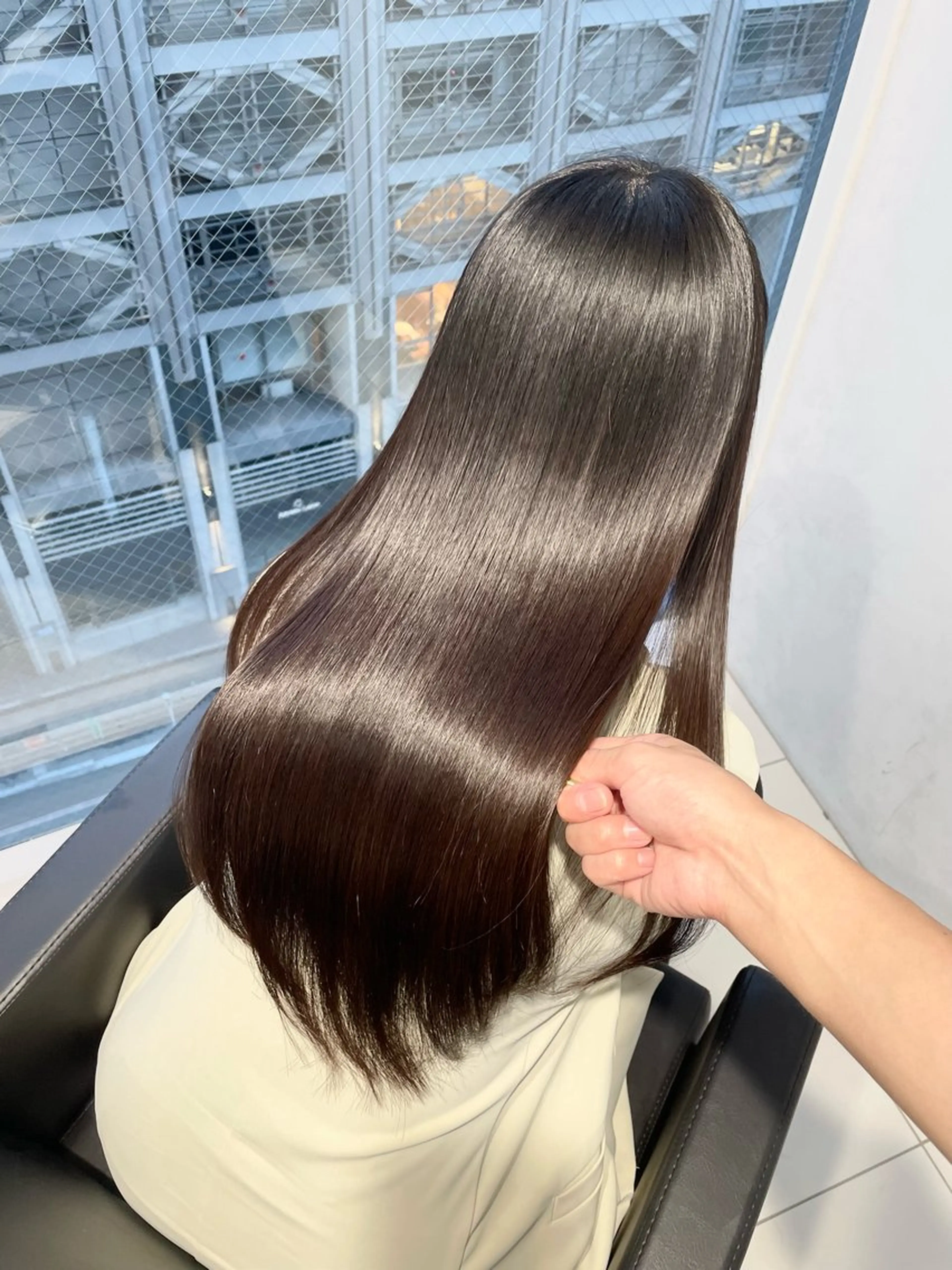 ロング カット 縮毛矯正 トリートメント ヘッドスパ ✨髪質改善✨美髪 矯正🫧小泉のヘアスタイル